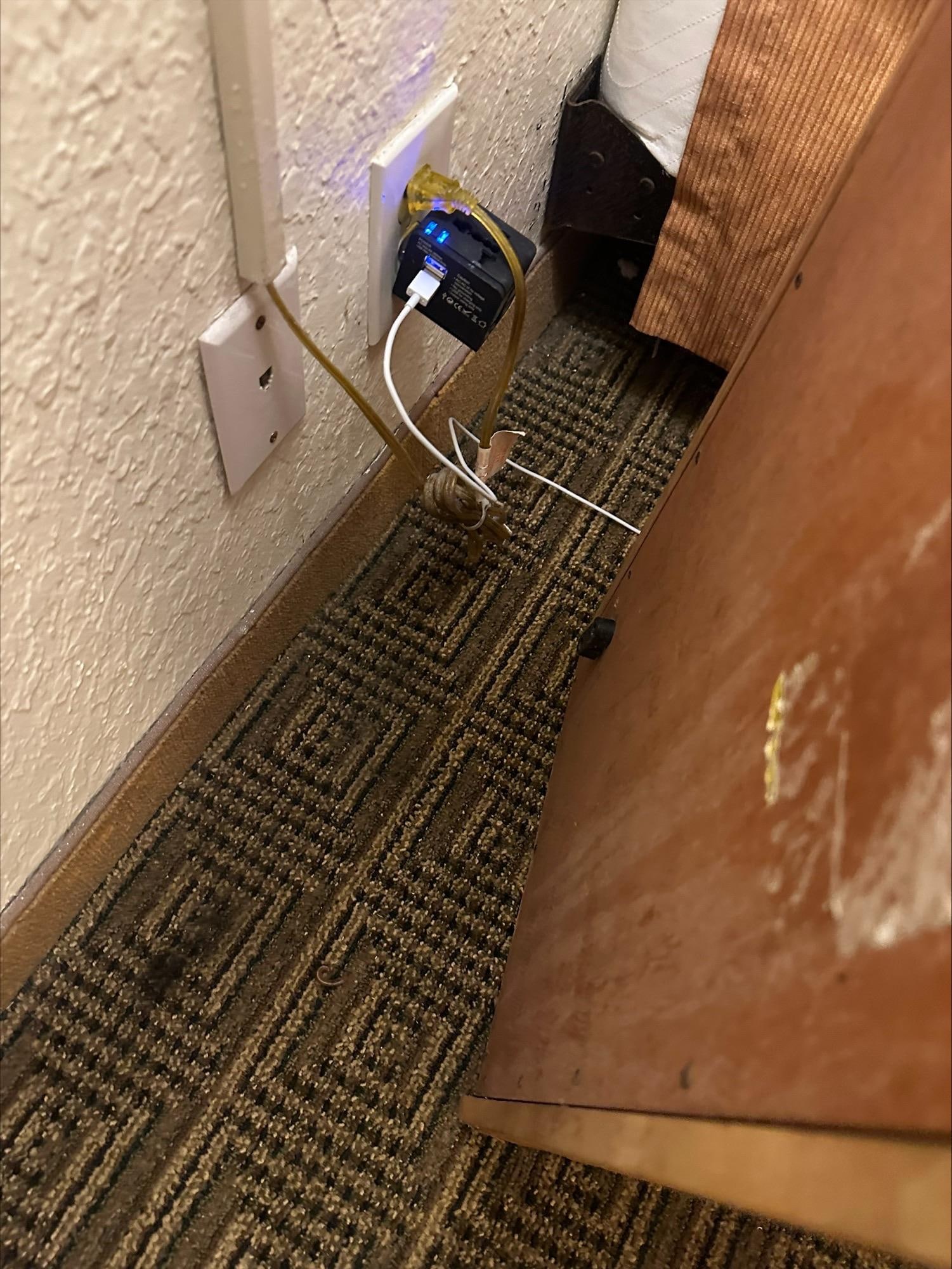 No how to contact Front Desk, Phones do not work