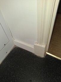 Dirt on skirting