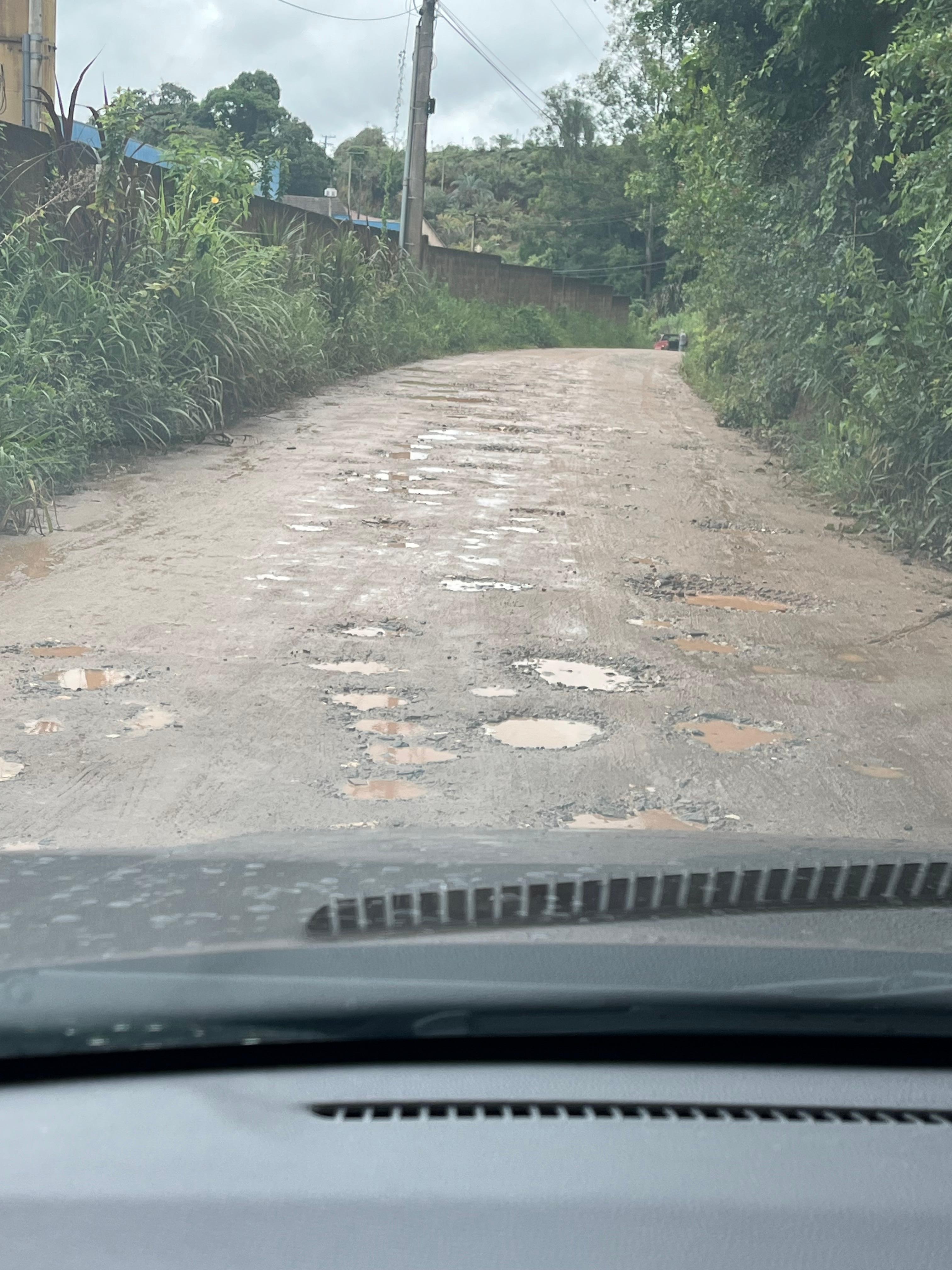 Acesso a pousada. 5 km assim