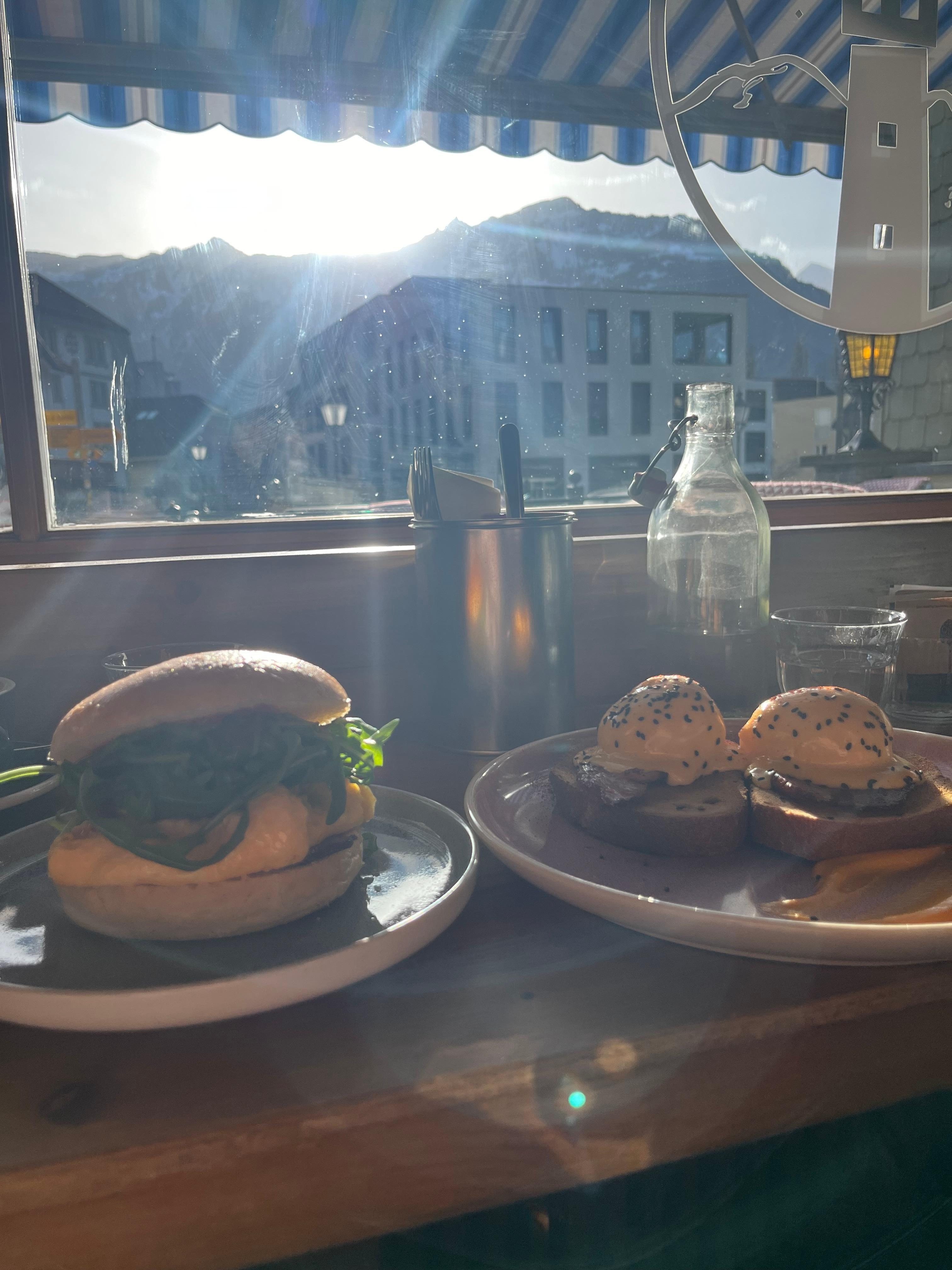 Breakfast with a view 