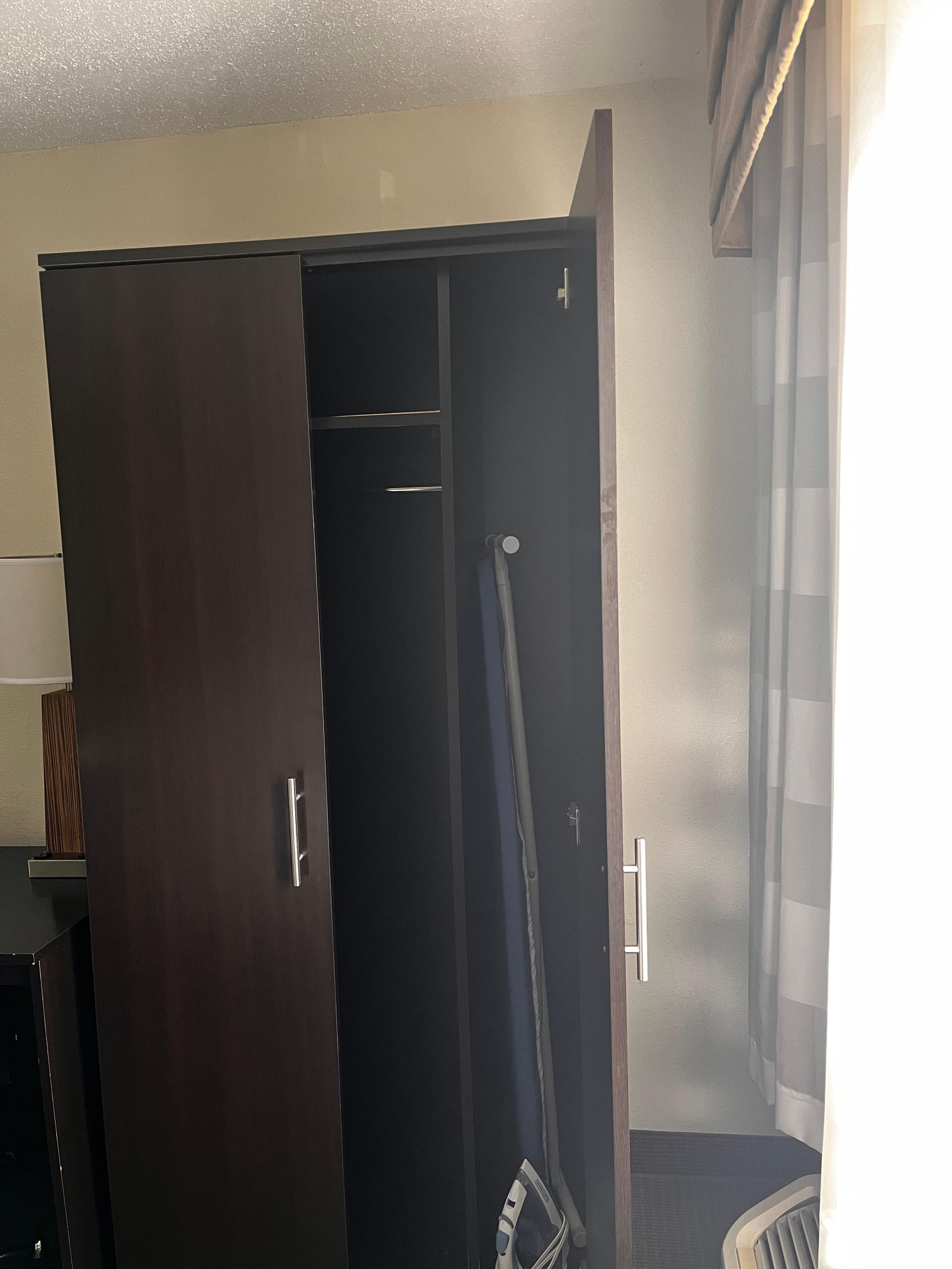 Freestanding closet