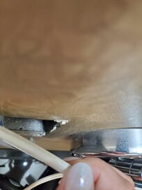 Exposed wiring for fan