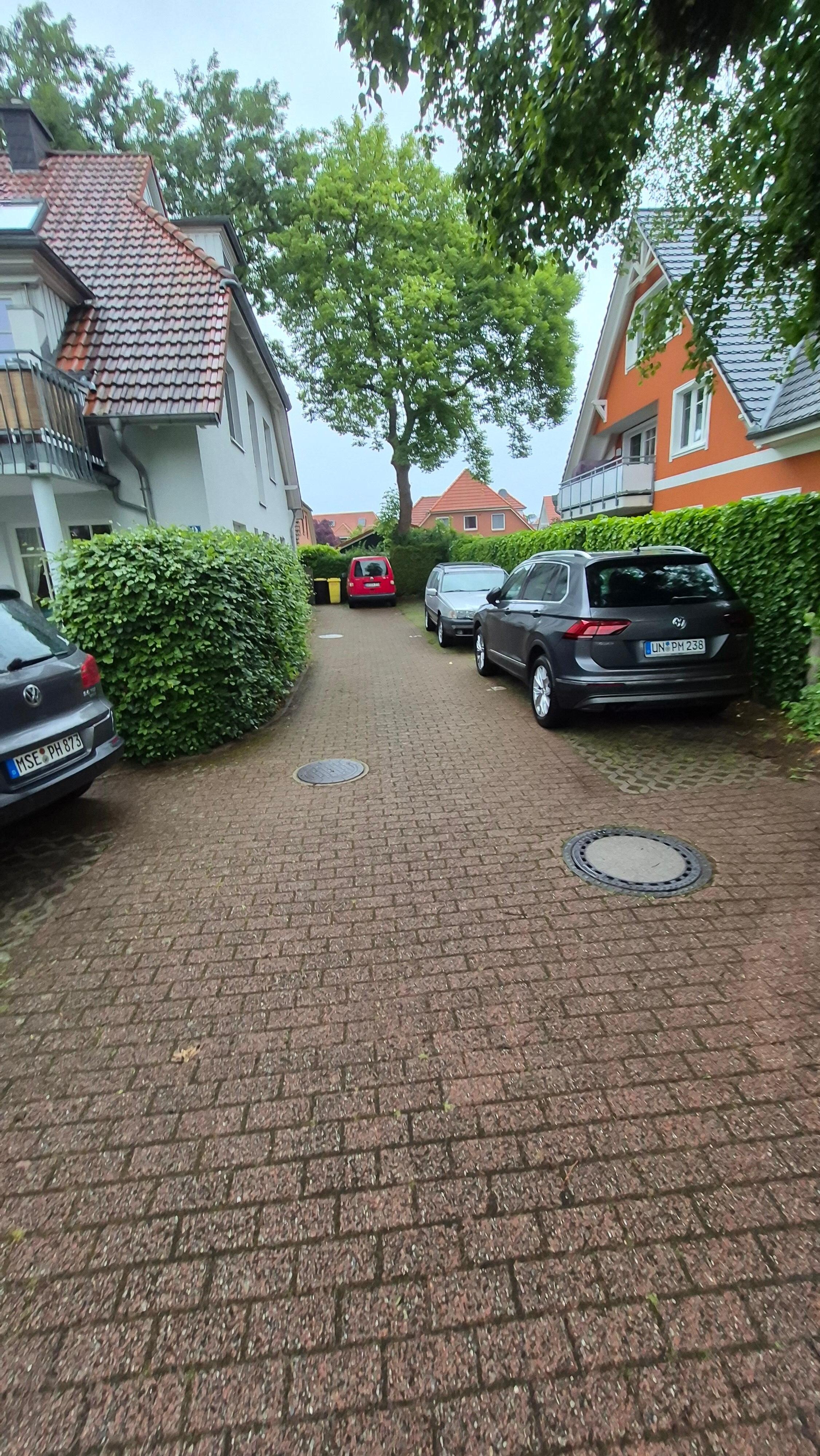 Parkplatz hinten rechts 