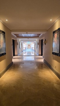 늘 깨끗한 복도