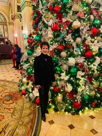 Most beautiful Christmas Tree. Everyone taking pictures!