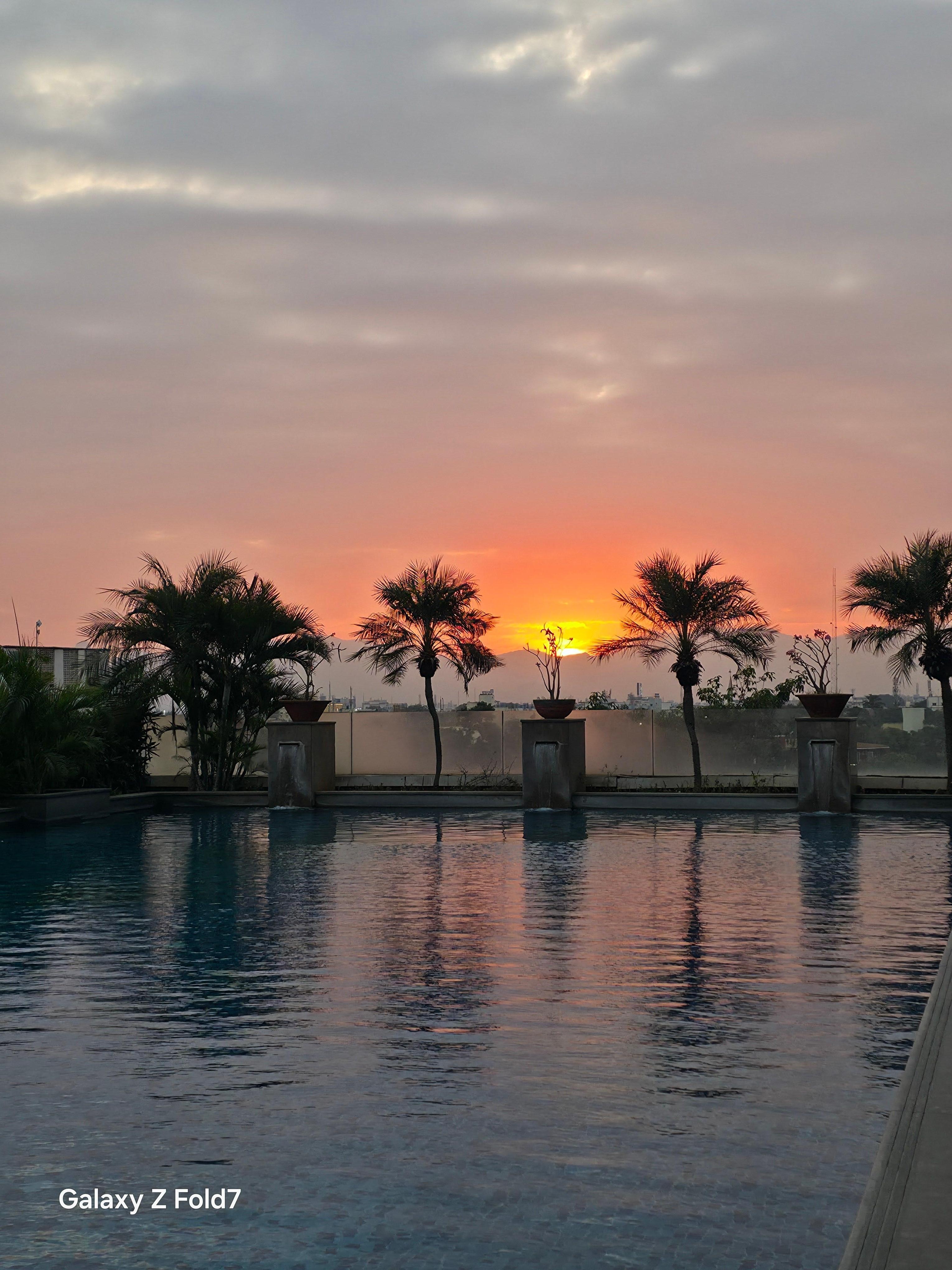 Fire on the water 💧 🔥 👌 