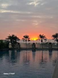 Fire on the water 💧 🔥 👌