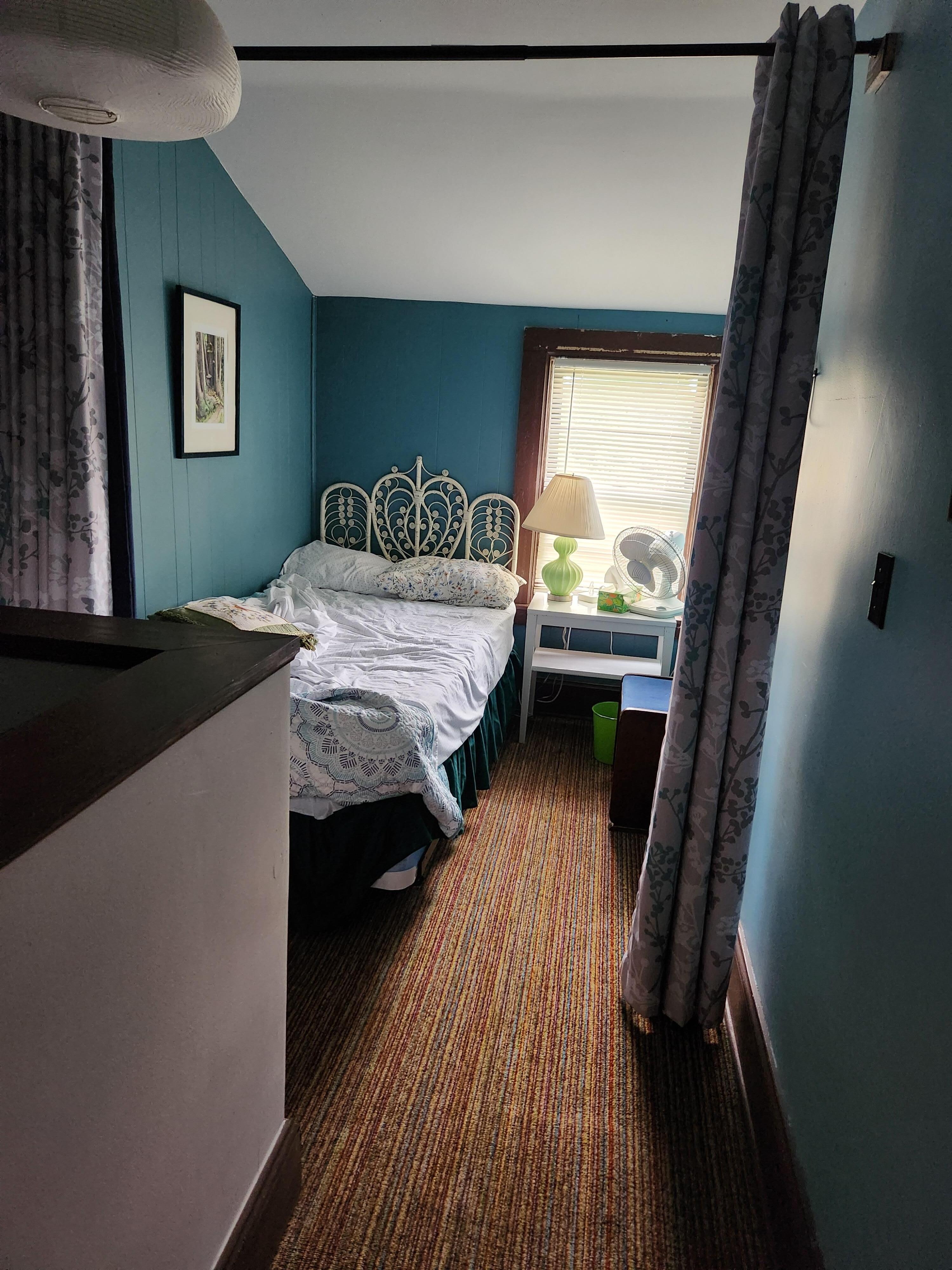 Upstairs bedroom.