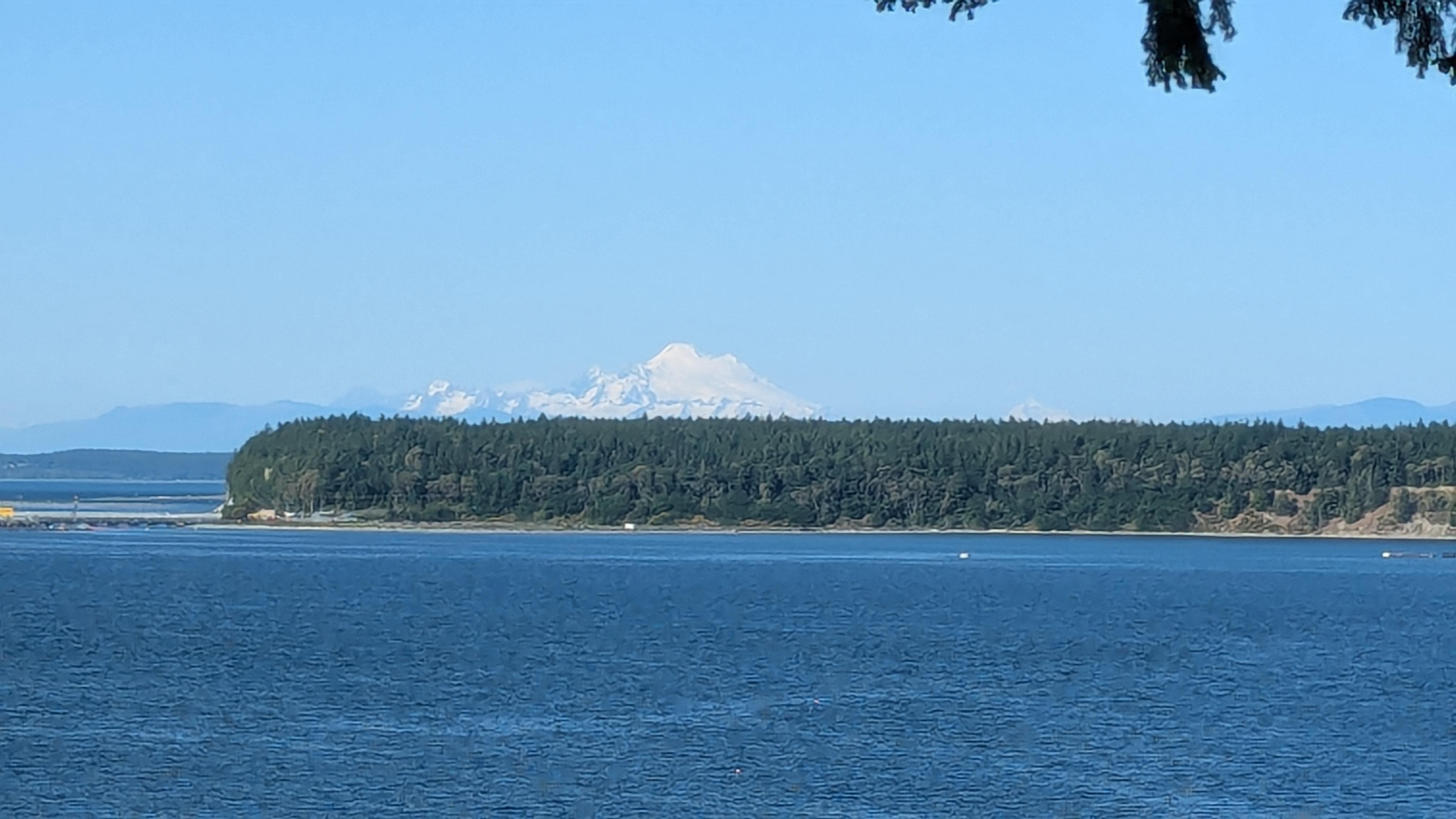 The weather was clear enough to see Mt Baker.