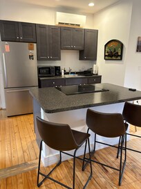 Beautiful apt very well put together