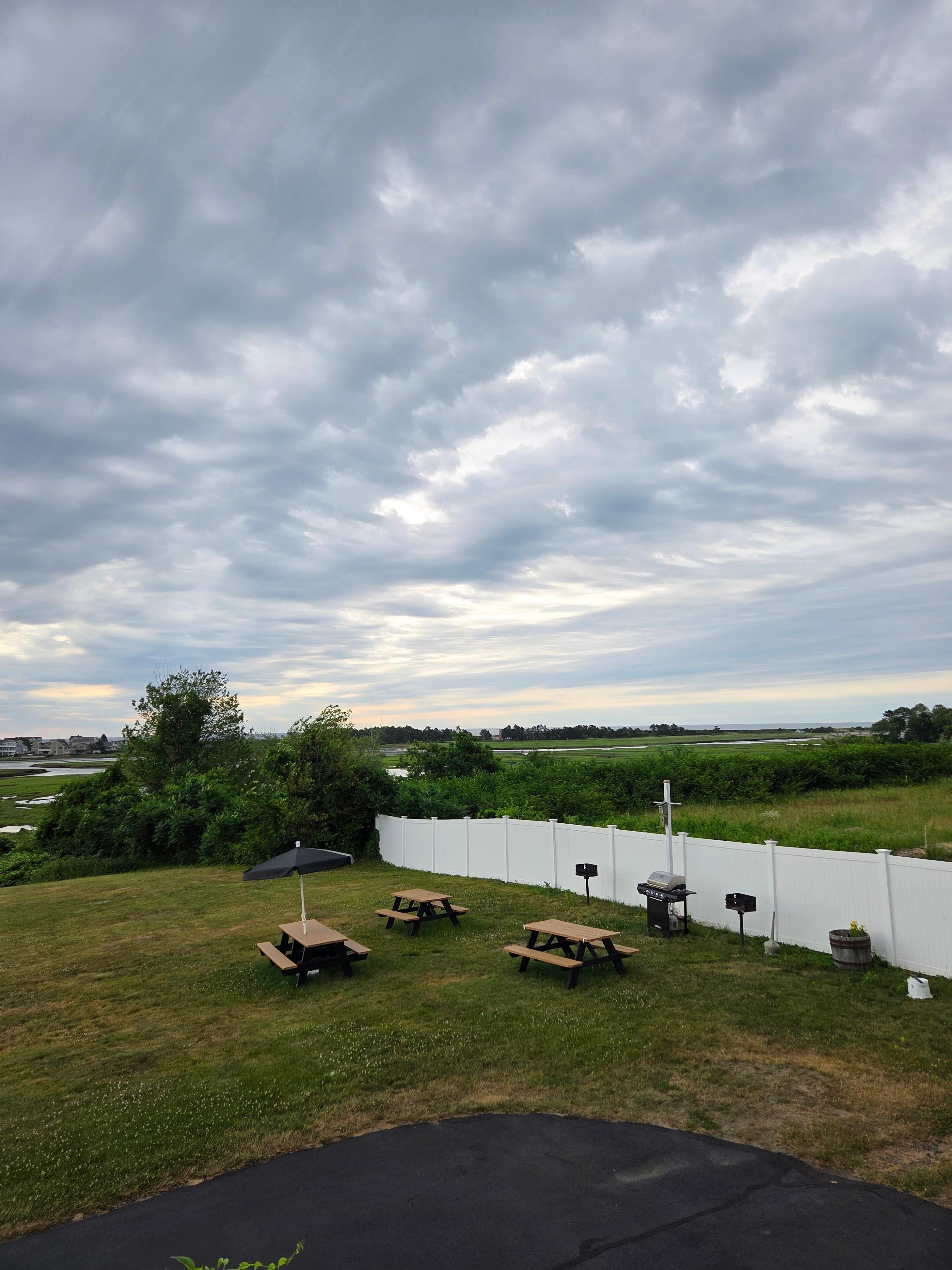 Beautiful view and grill/ picnic area