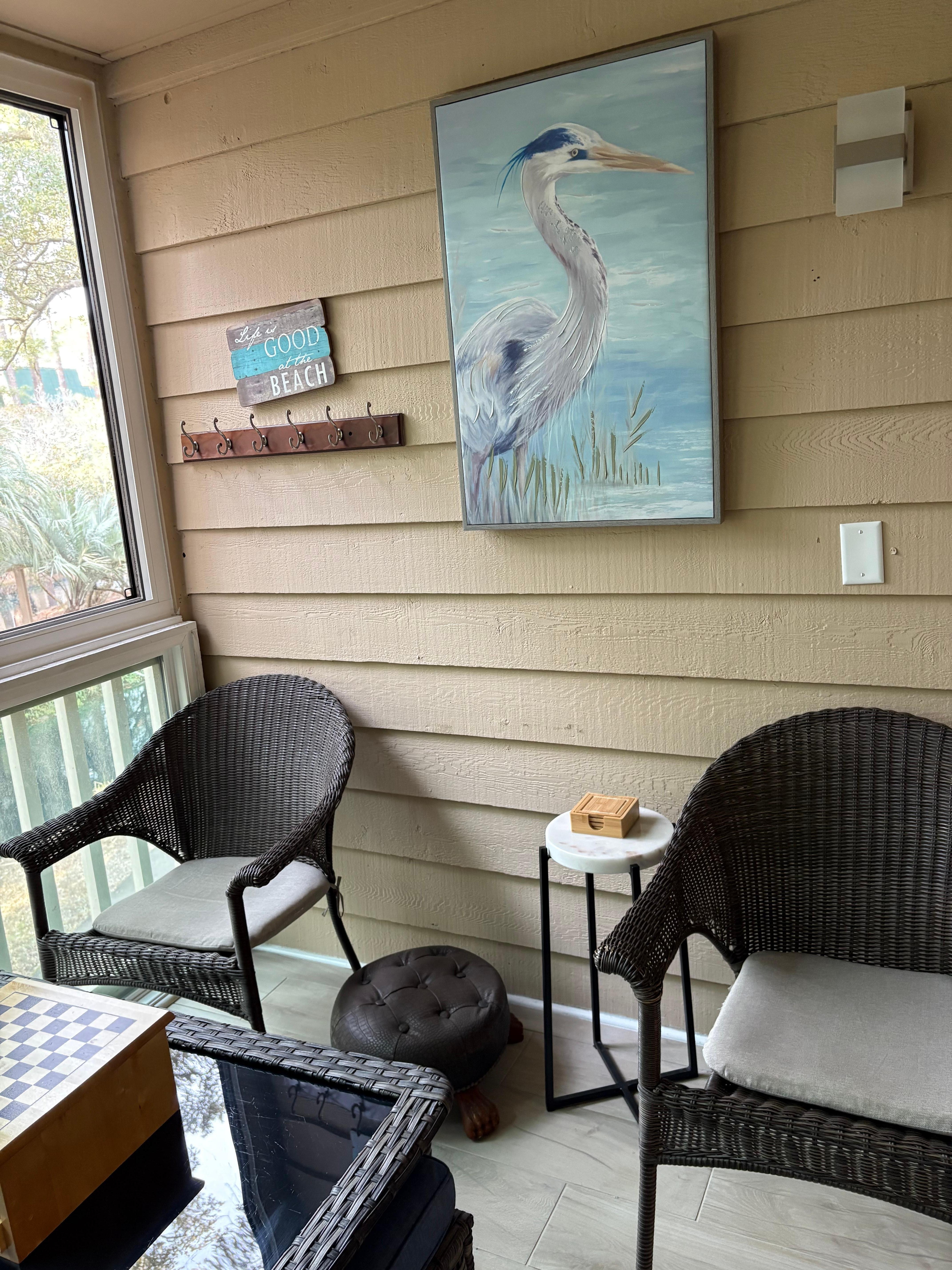 Cute back porch room