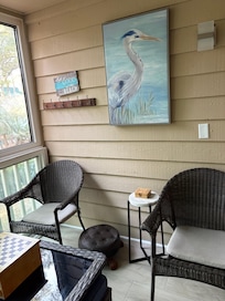 Cute back porch room