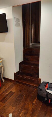 steps to bathroom 2
