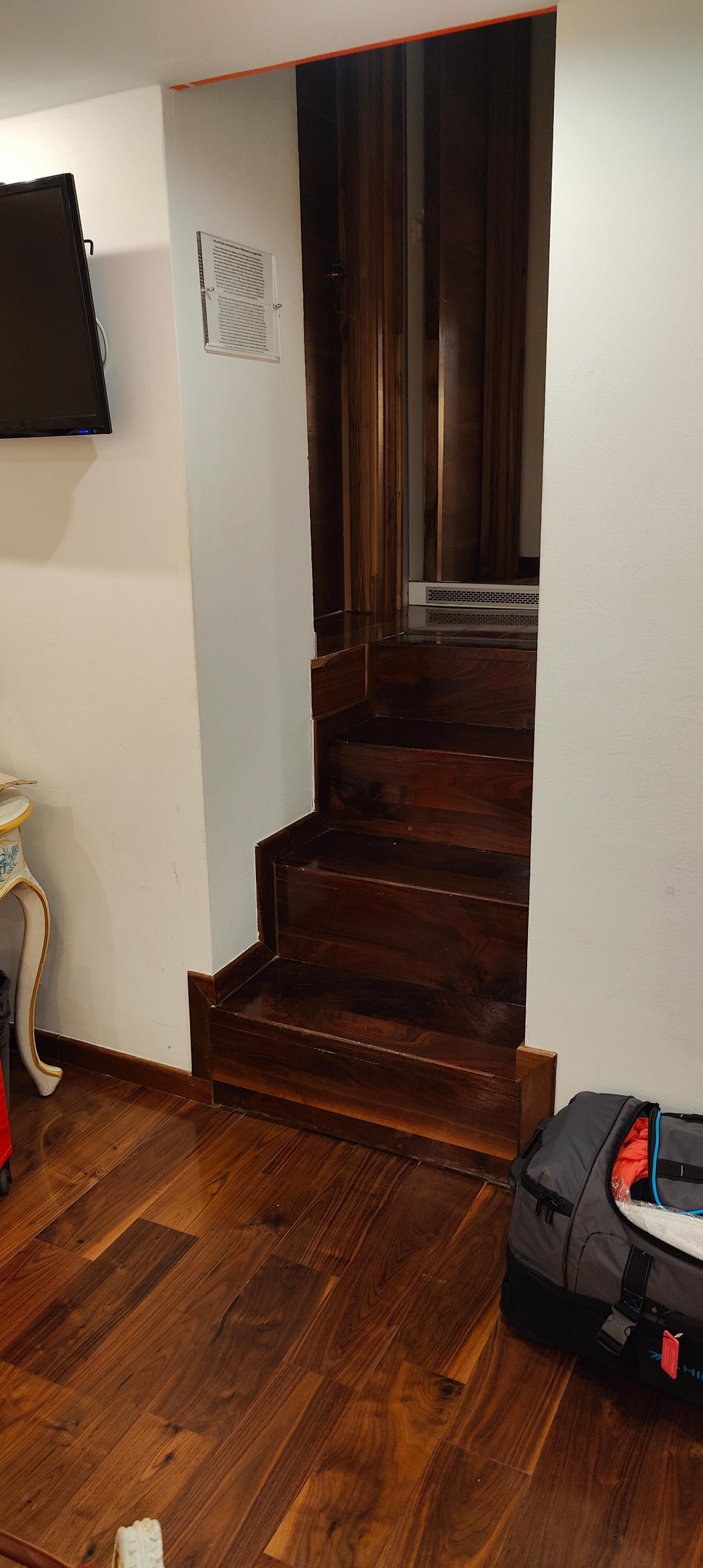 steps to bathroom 2