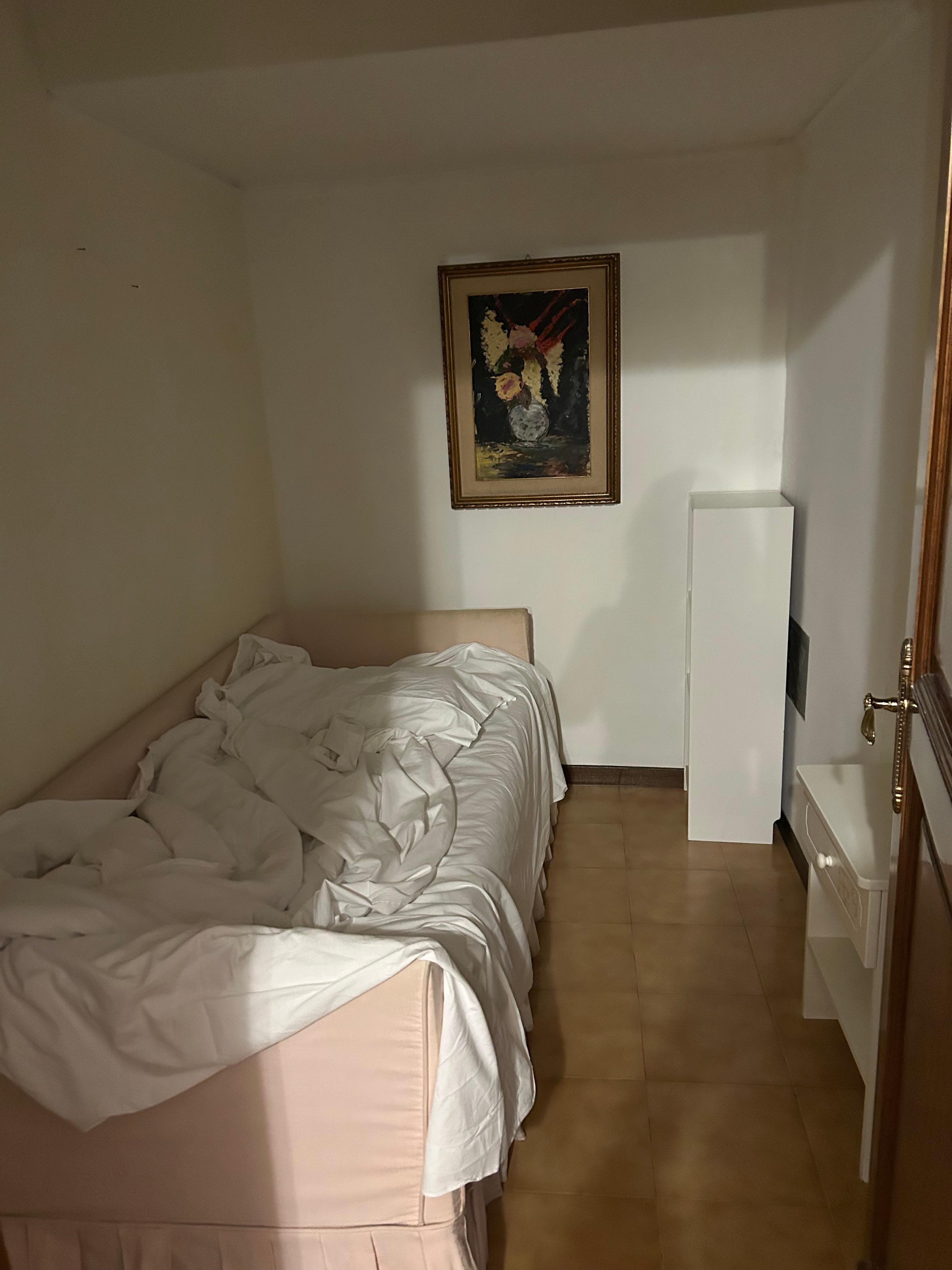 4 eme chambre qui ne correspond pas du tout aux photos mises en ligne pour la location 