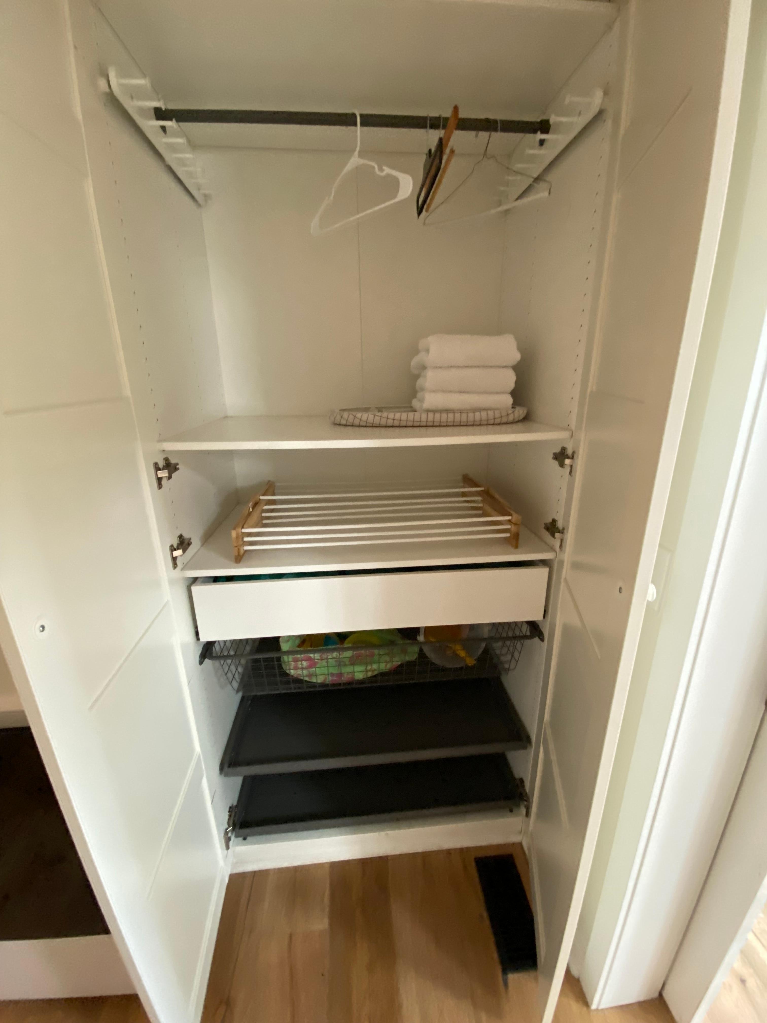 So much storage space, beach chairs included