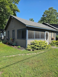 Only picture i took to send to my kids. The inside wasn't anything to take pictures of!