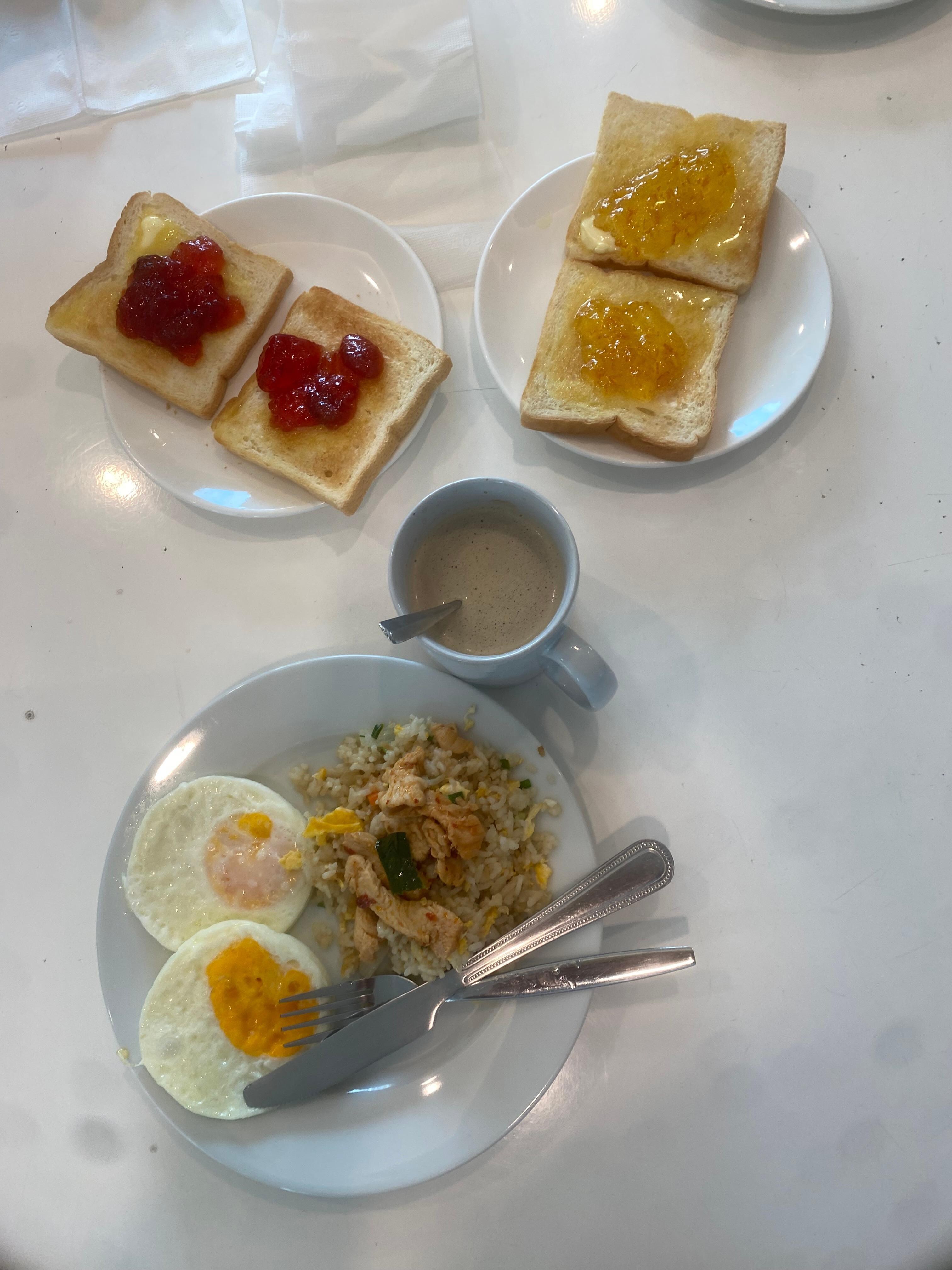 Colazione internazionale buona 