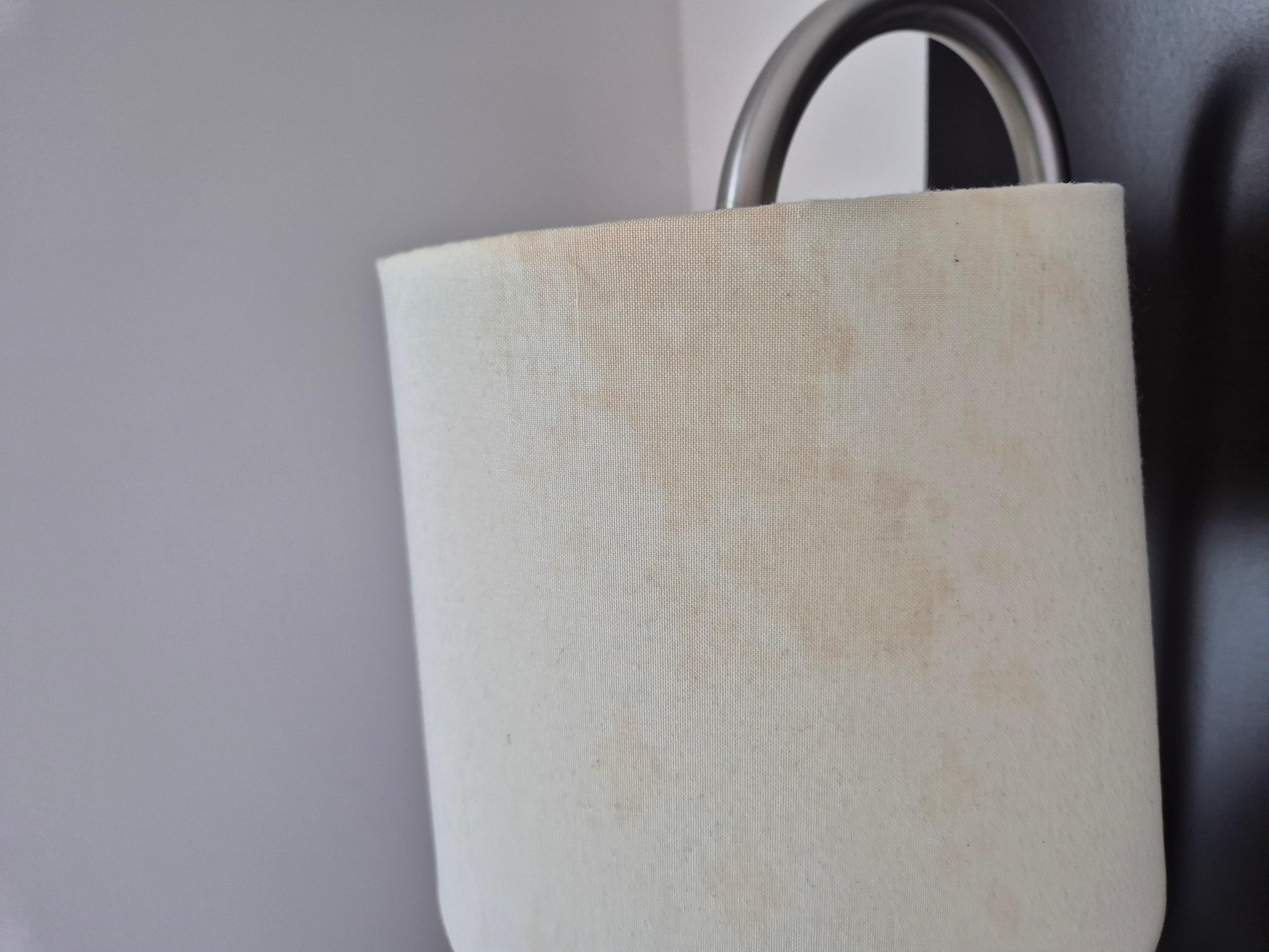 Las lamparas estaban sucias