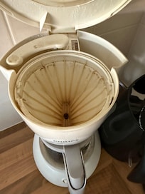 Die dreckige Kaffeemaschine