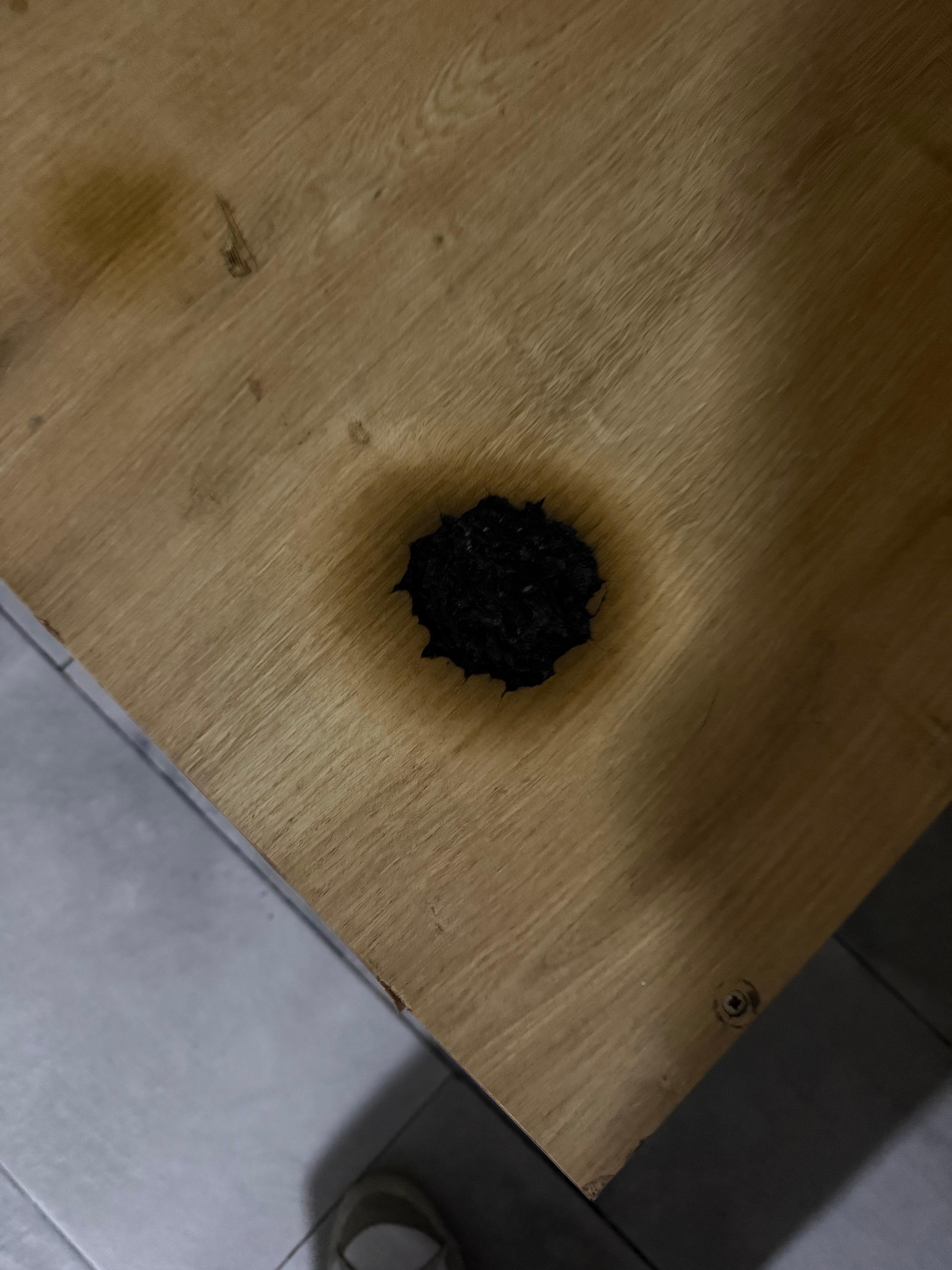 Biri yakmış burayı en azından bunları düzeltebilirsiniz.