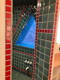 Beautiful, spacious and unique shower