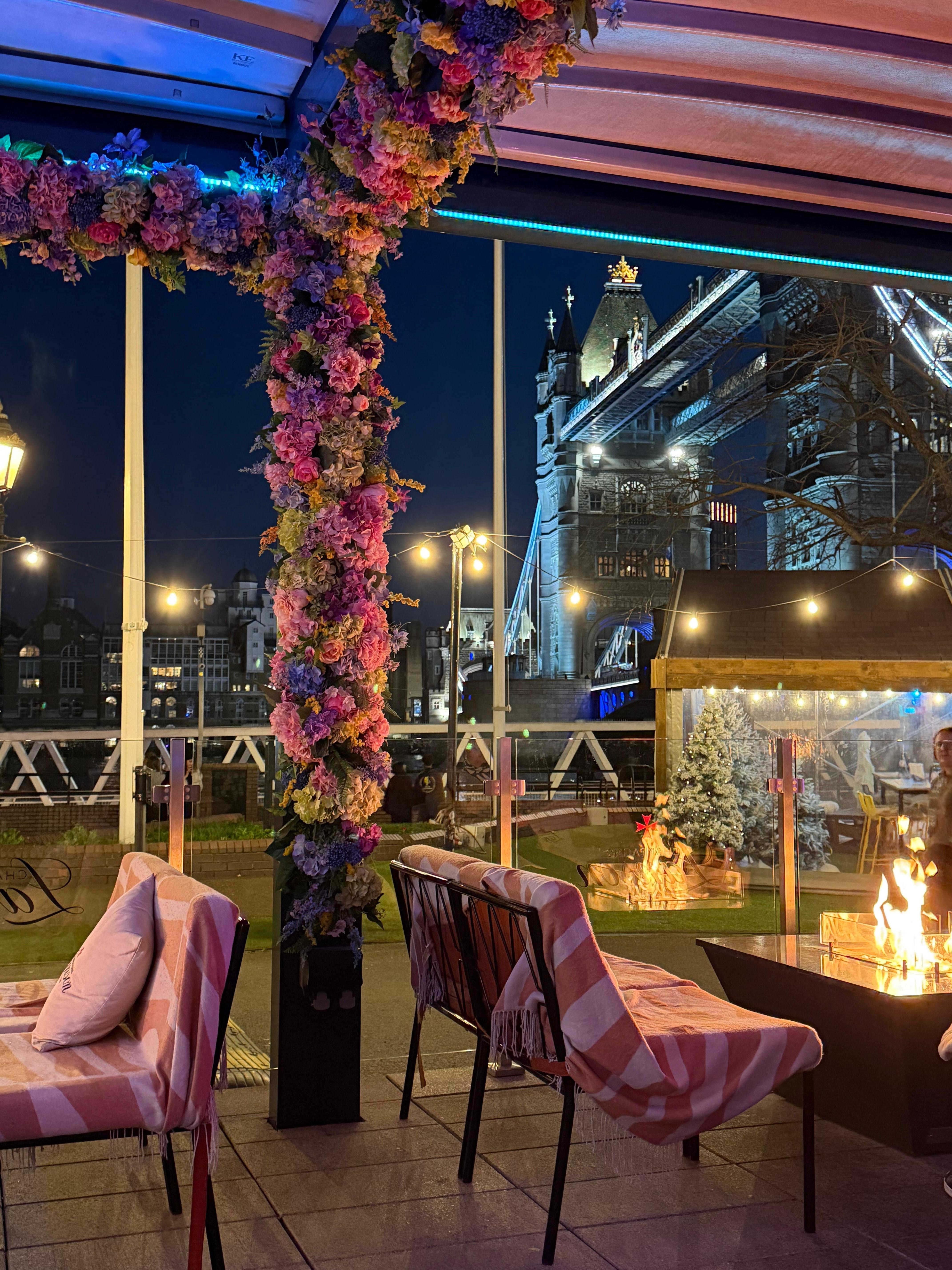 Bar and restaurant views 