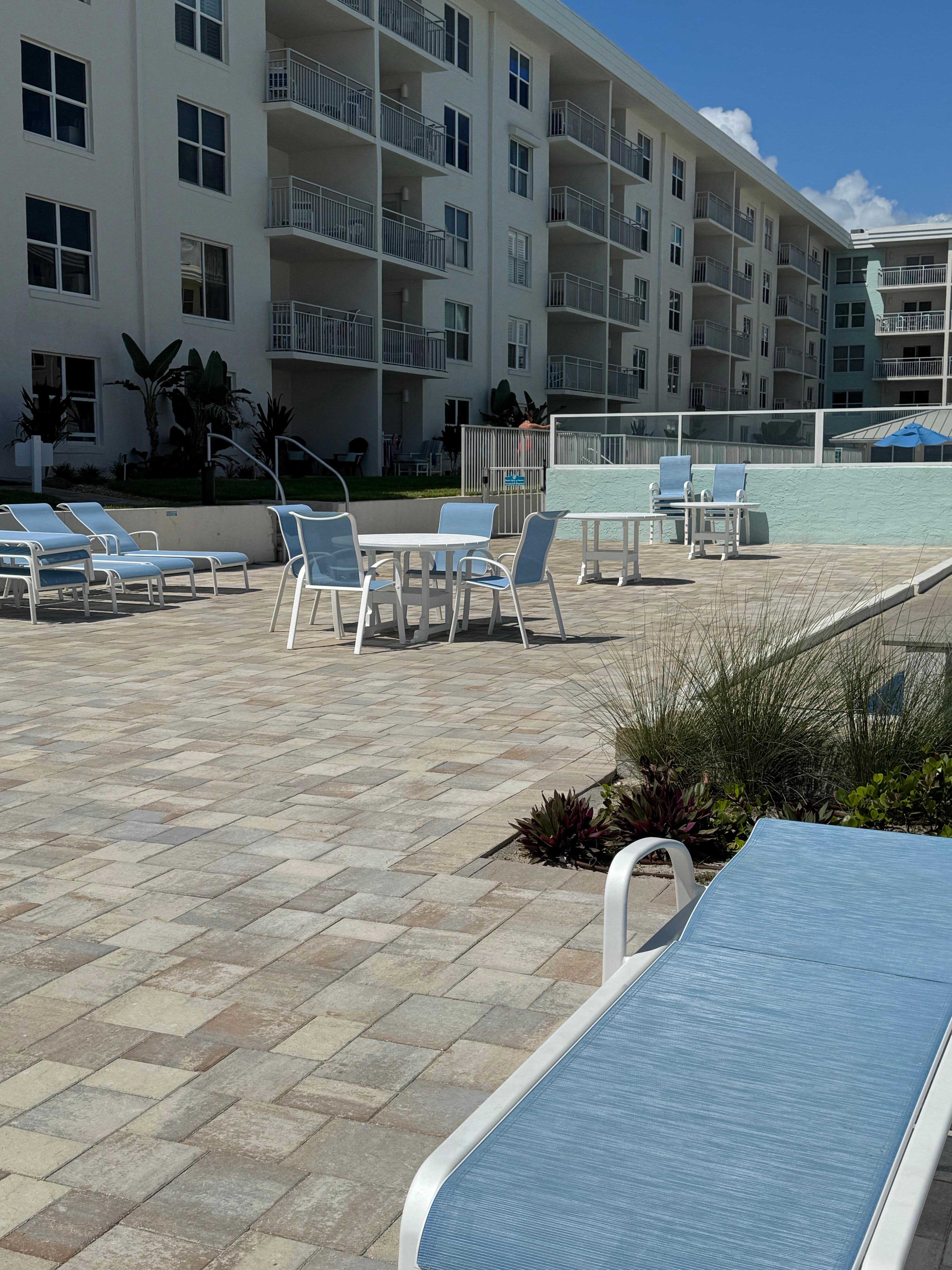 More view of deck area