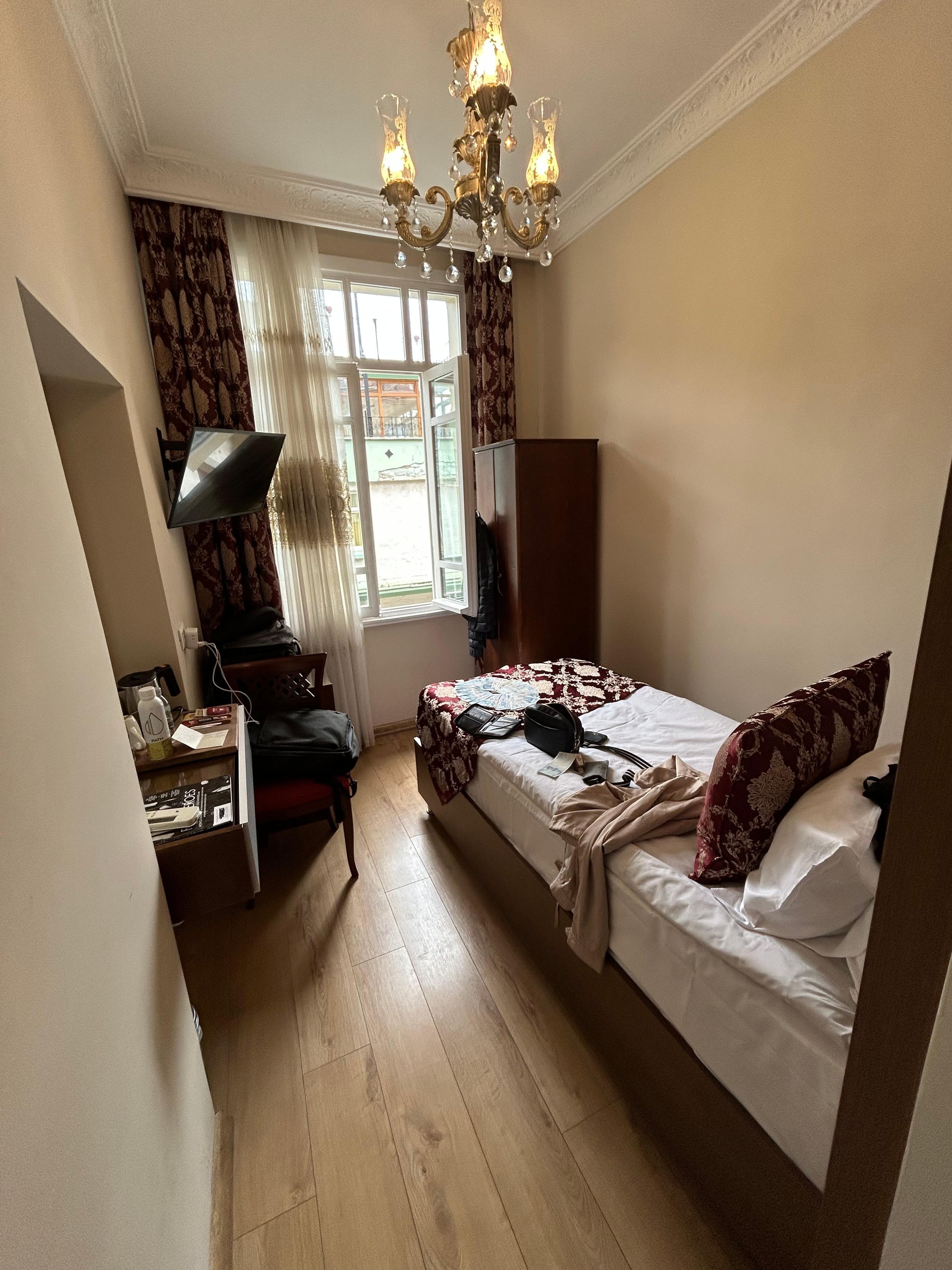Solo traveler room