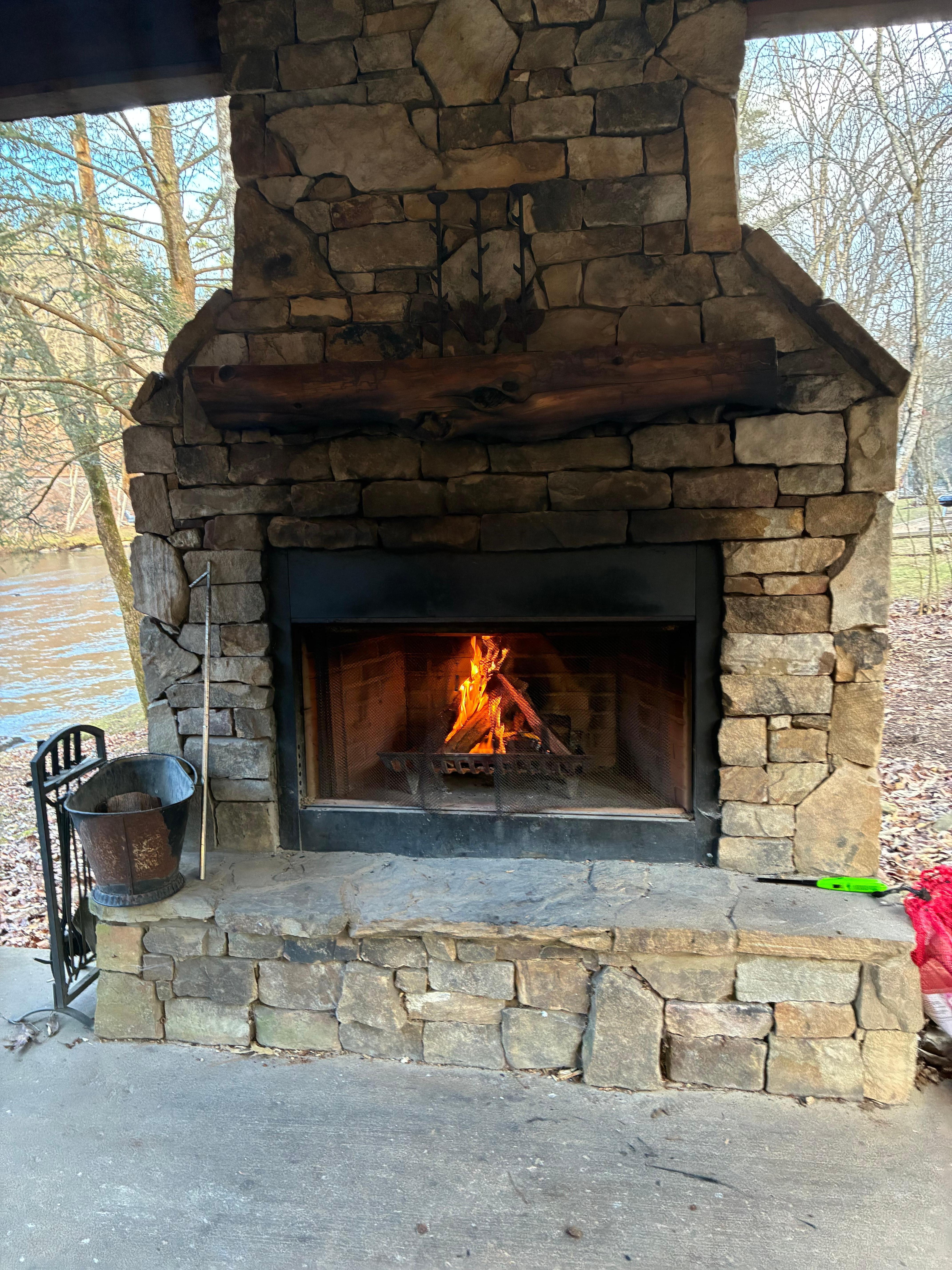 Outdoor fireplace 