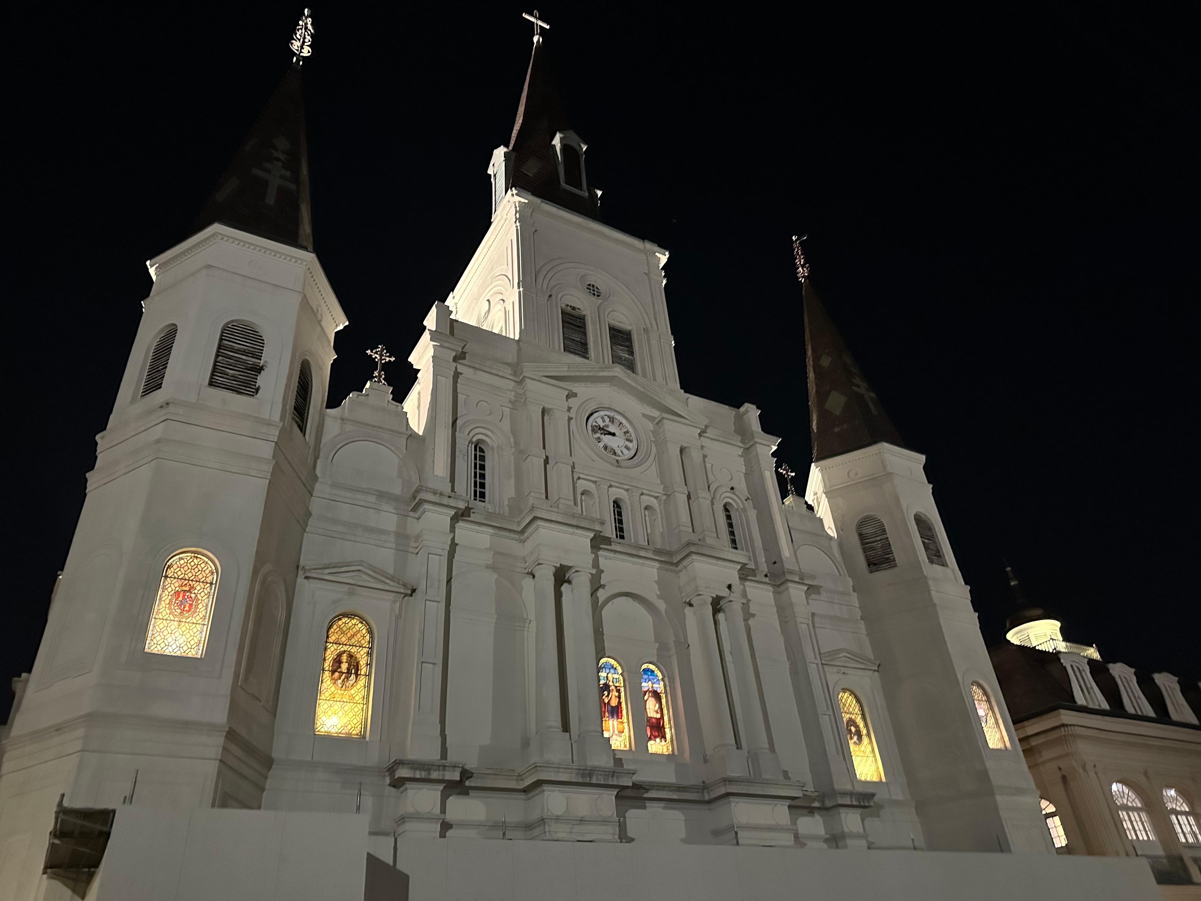 The cathedral is RIGHT THERE.