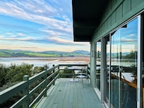 Deck located on the side of the house