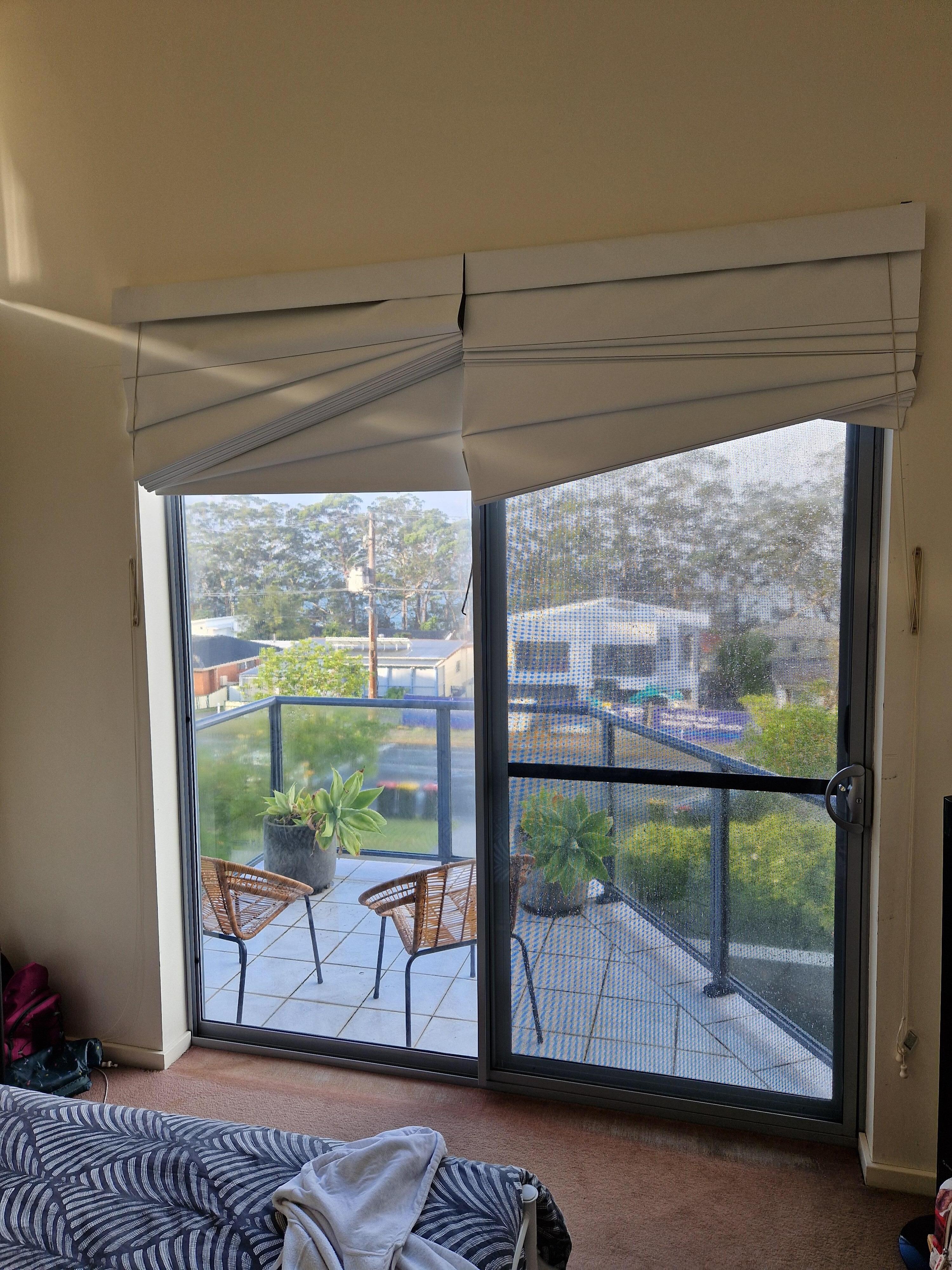 Main bedroom blinds faulty raising