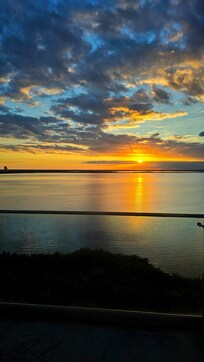 the view from balcony(8th floor Bay view suite)