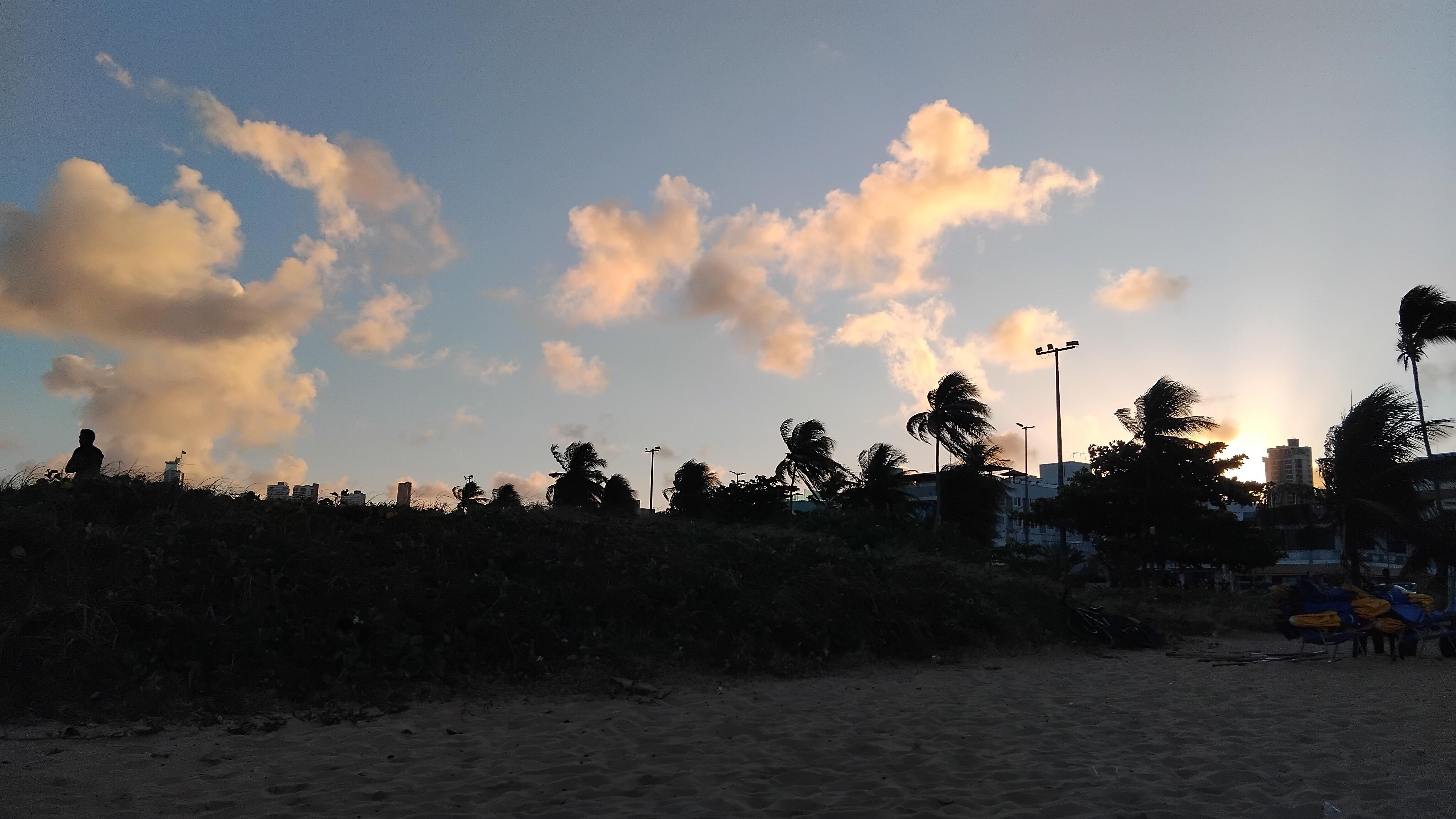 Por do sol as 17 horas - Praia de Tambau em frente ao flat