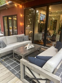 Main deck gathering space