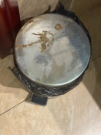 Trash can
