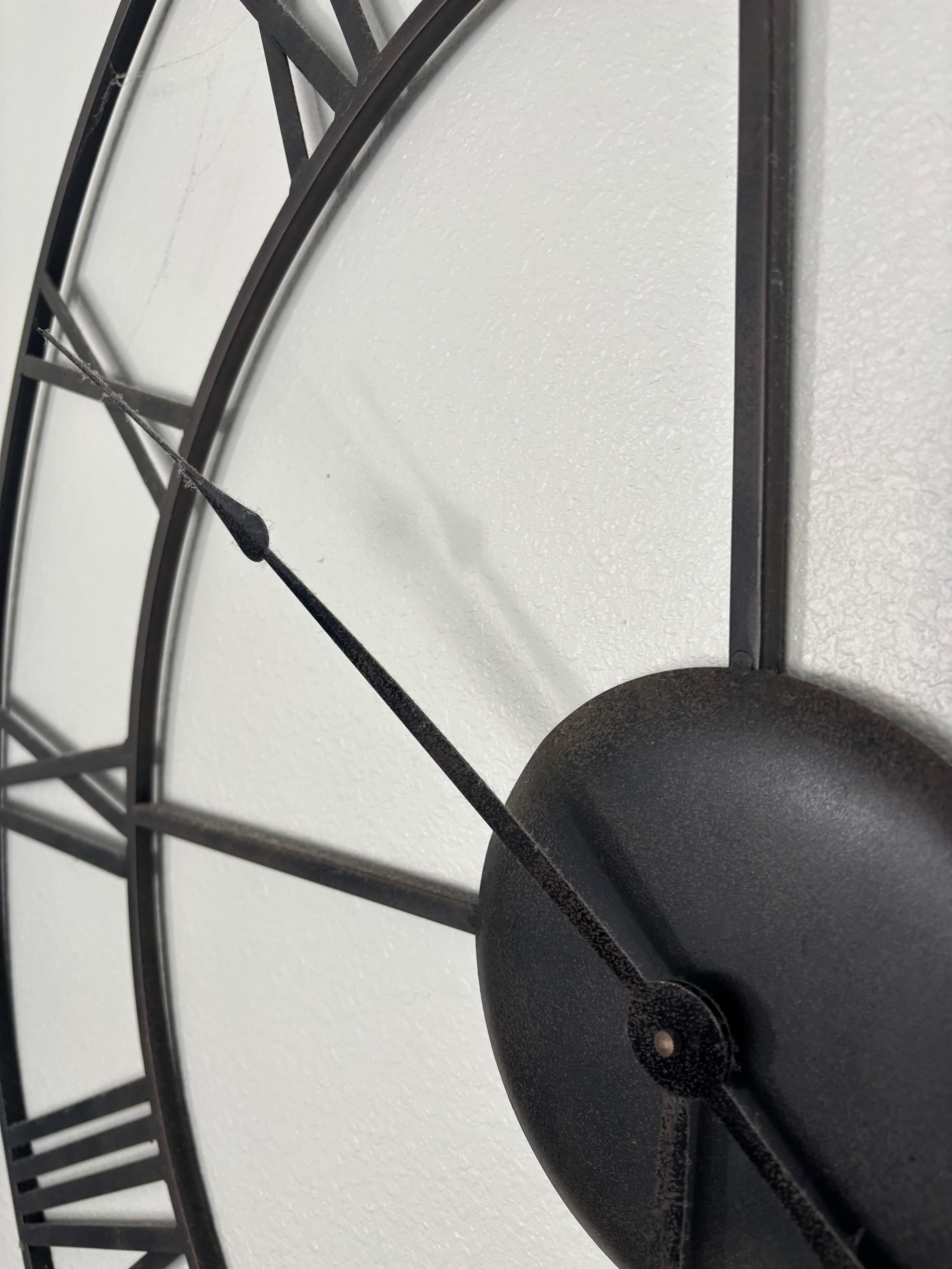 Some areas had heavy dust. 