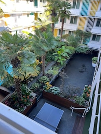 Super lovely garden space!!