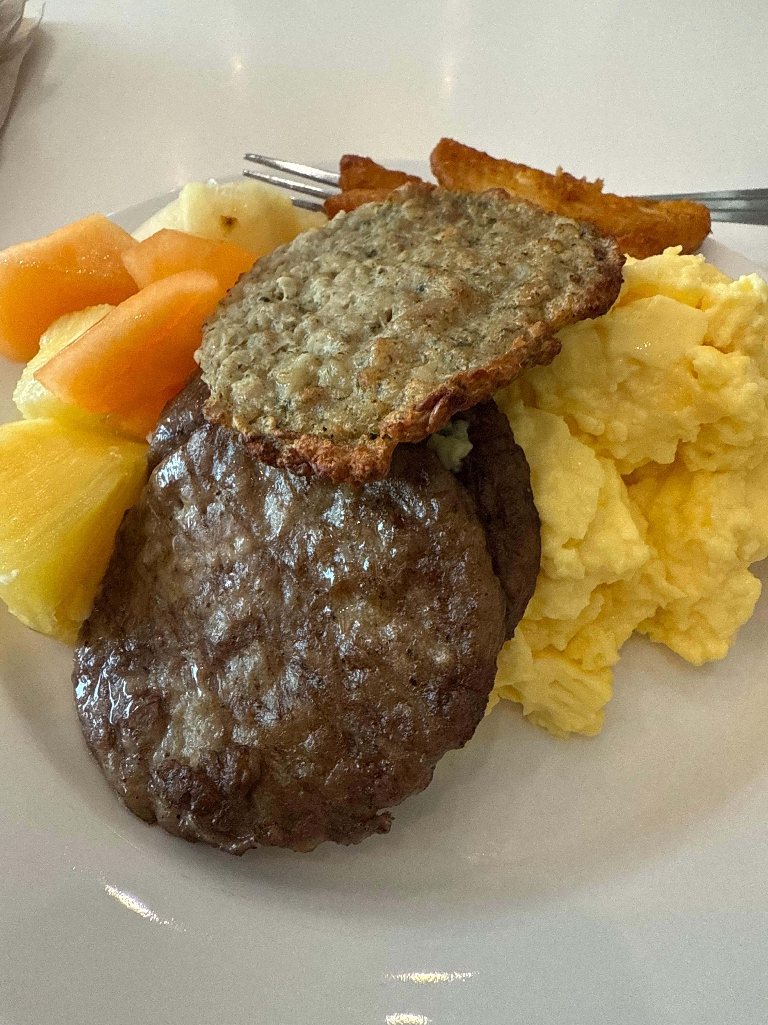 Warm breakfast provided, and warm meats served changed daily. 
