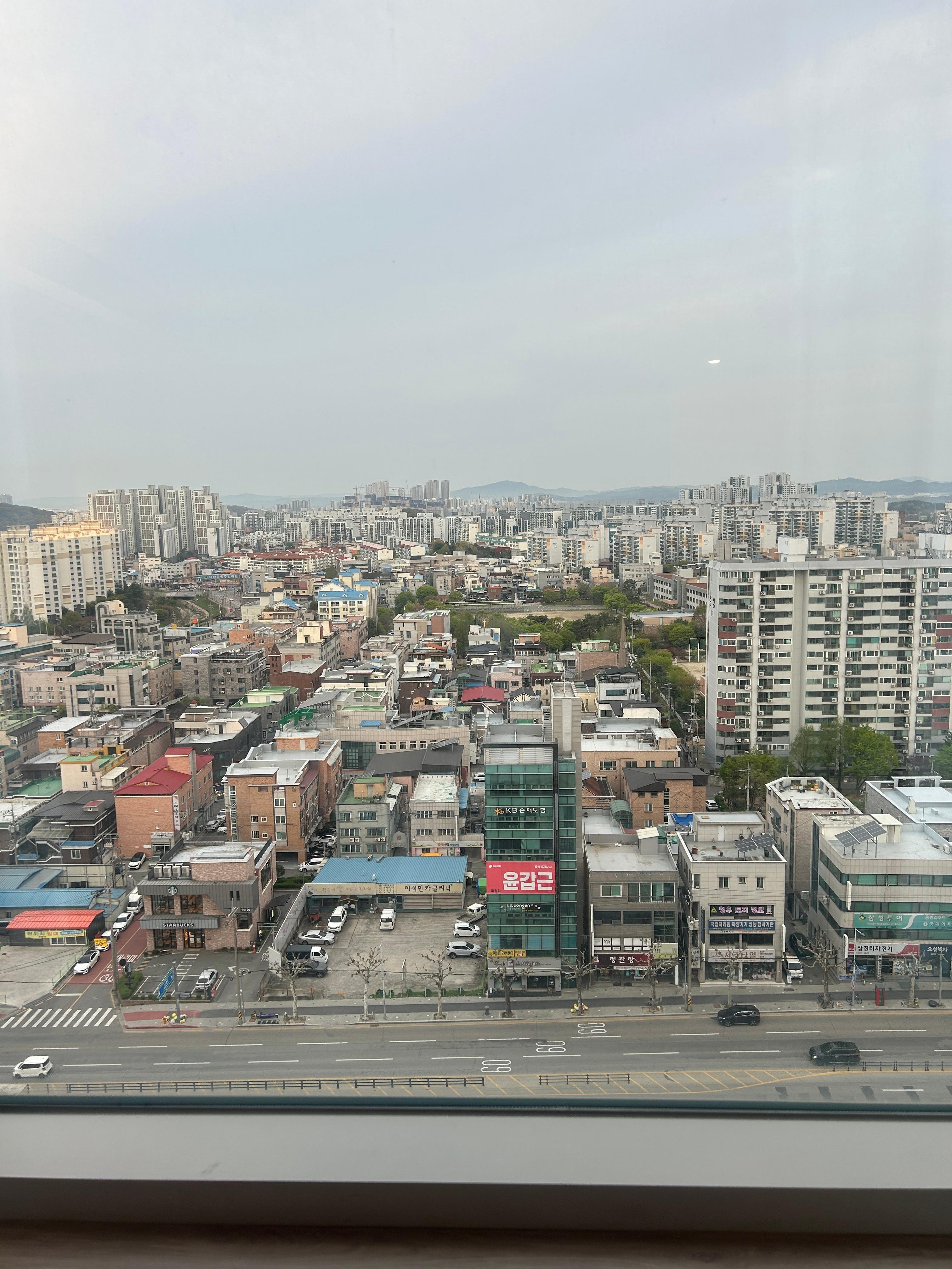 エレベーターホールから