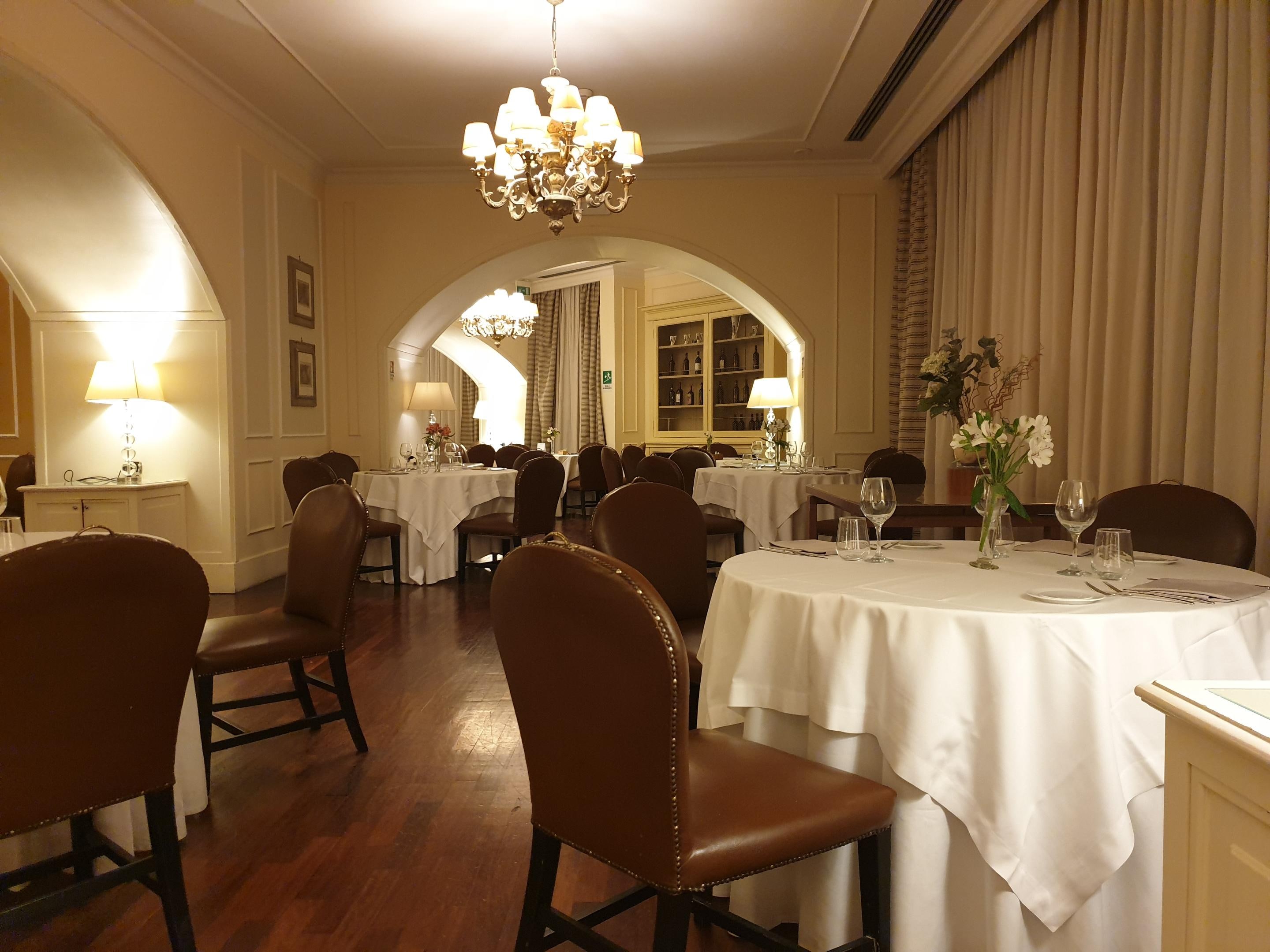 Une trééés grande salle à manger