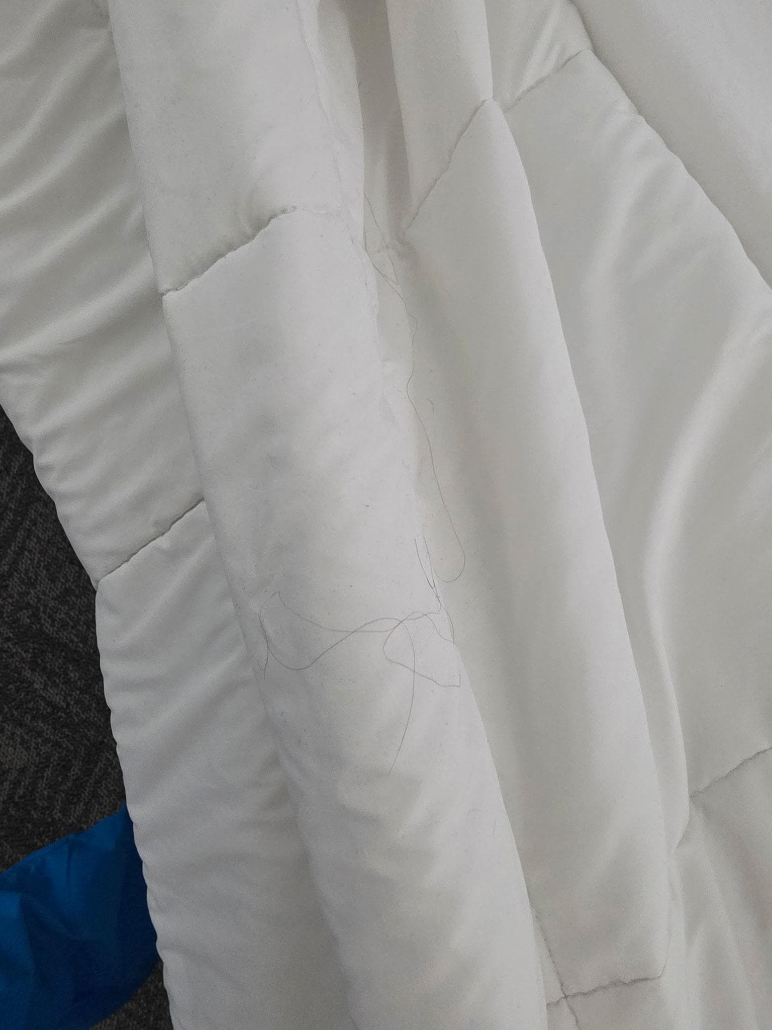 Hair on duvet