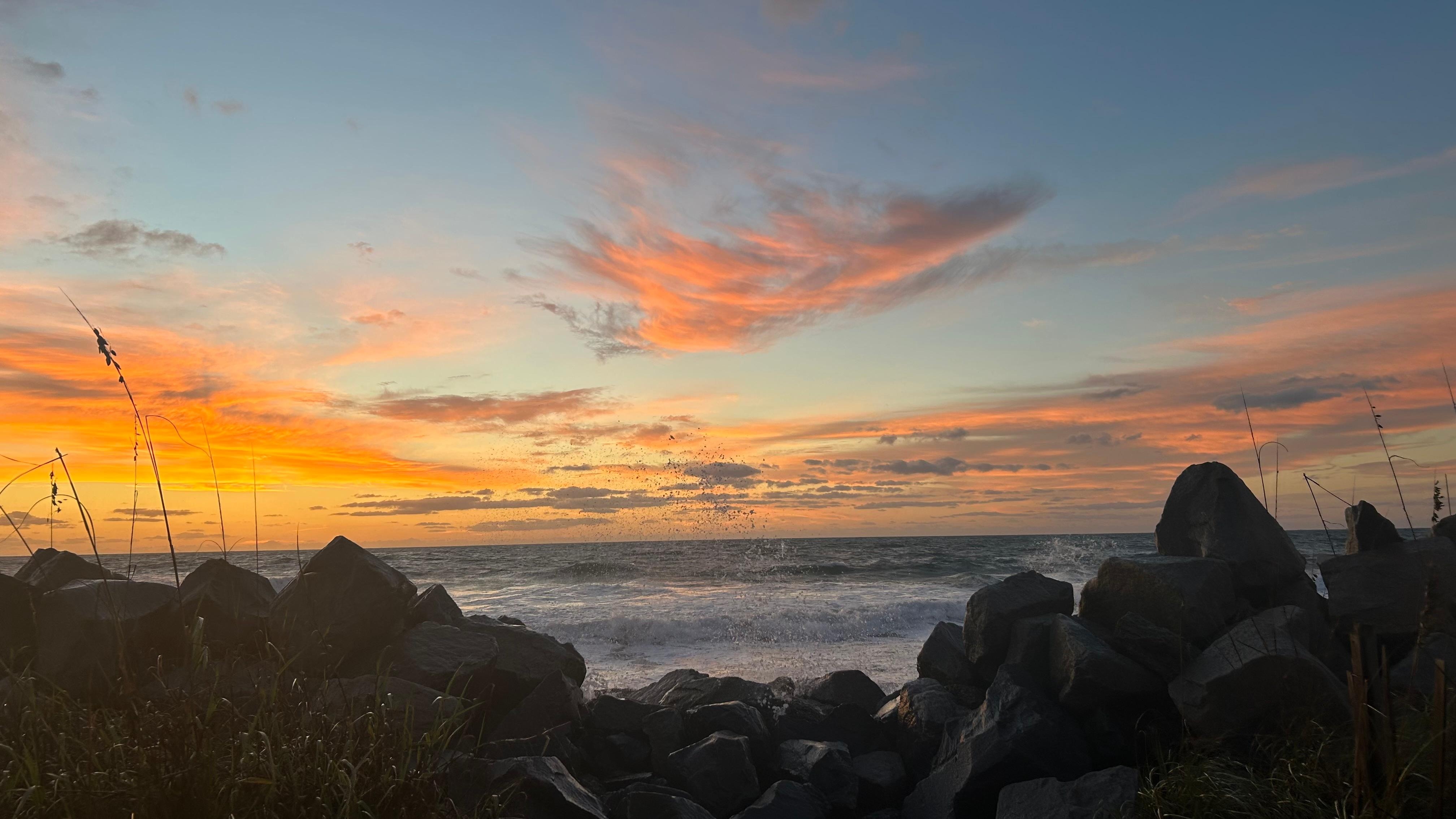 Sunrise at the beach 