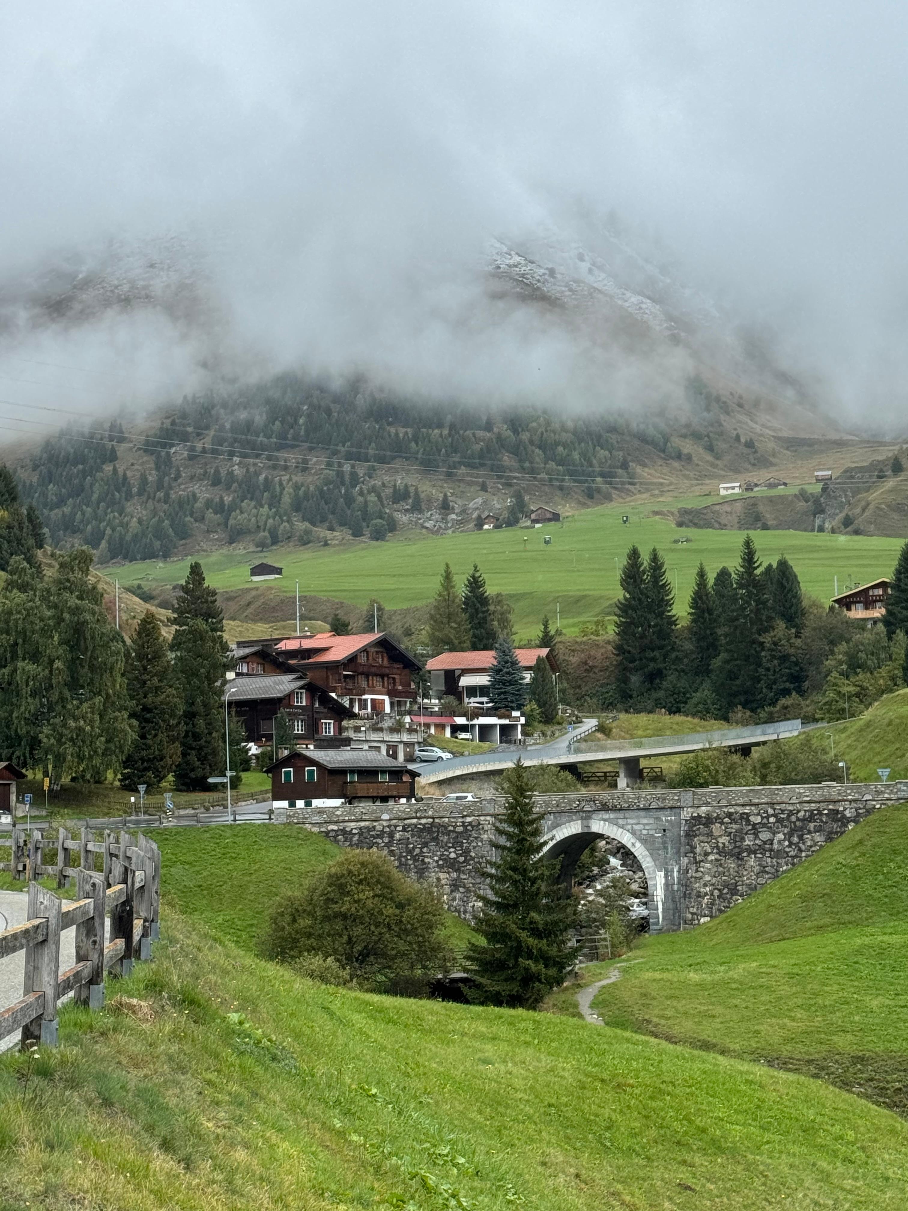 Camischolas, nearby village 