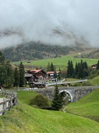 Camischolas, nearby village