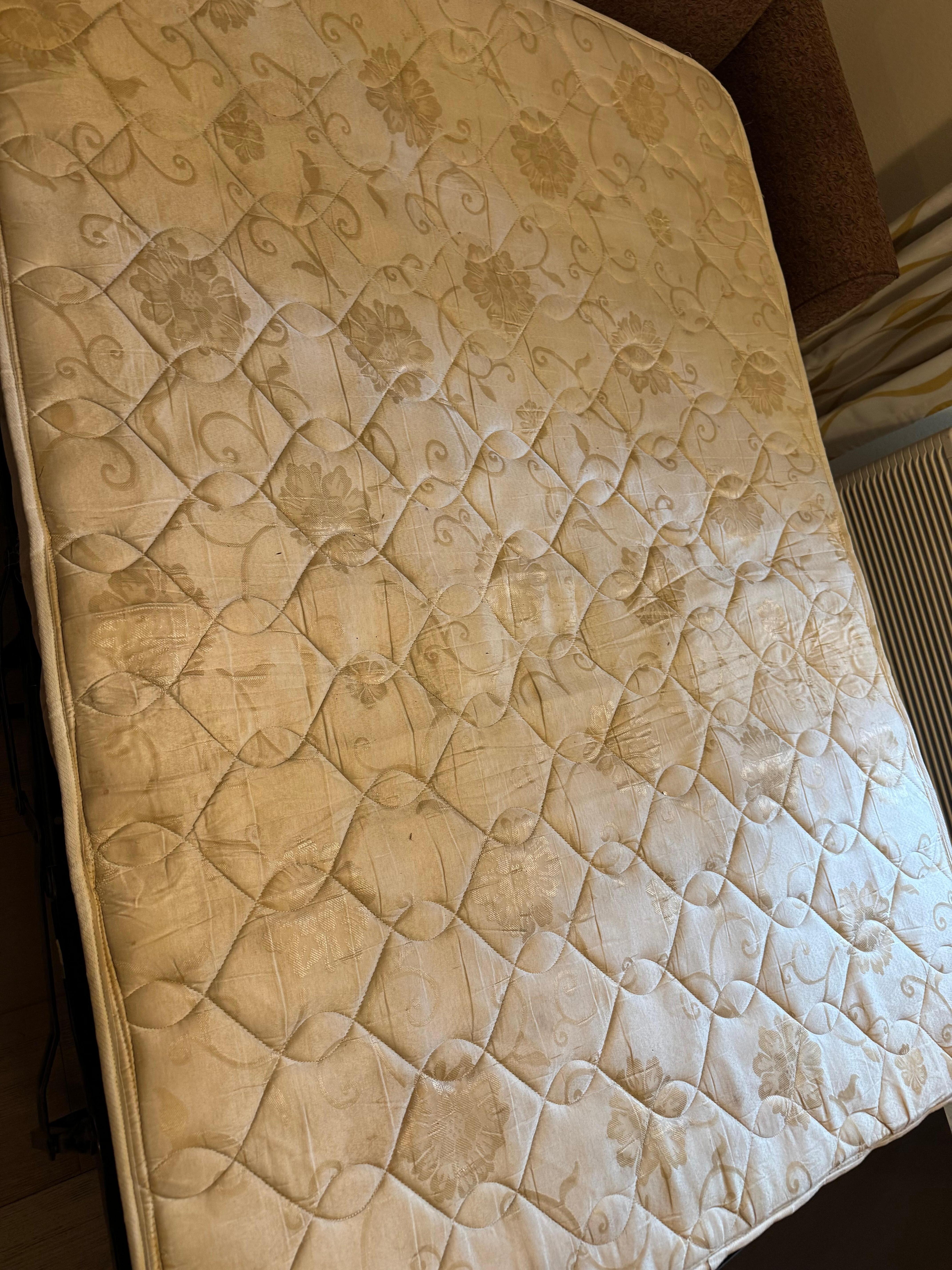 Pull out sofa mattress stains