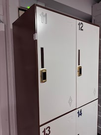 Locker for suitcase