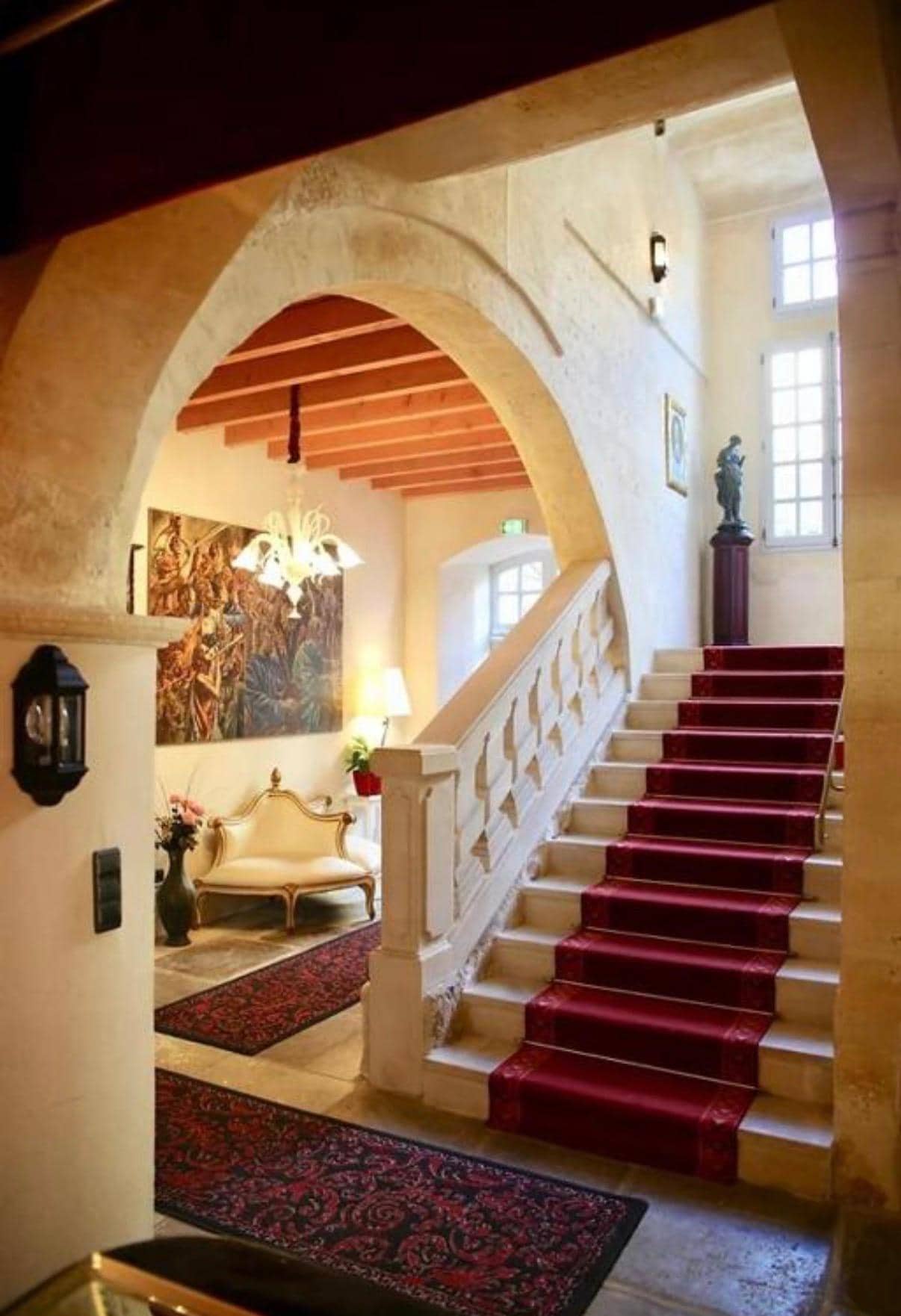 Main staircase and entry